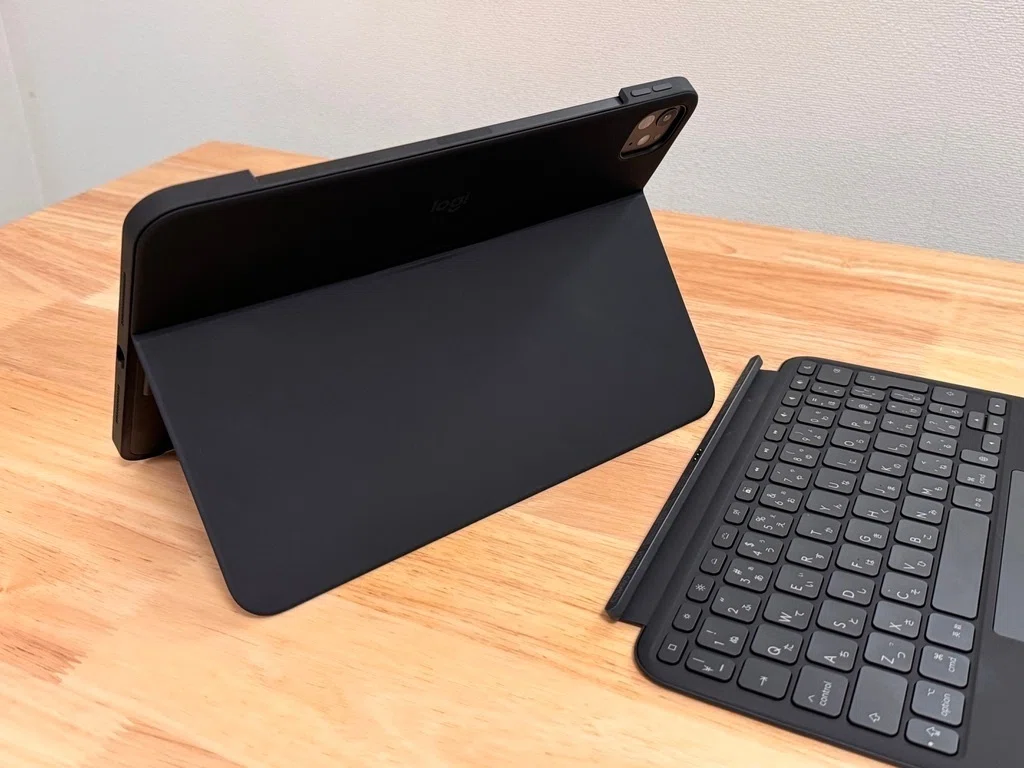 19日まで値下】iPad Air 年取っ ケース コンボタッチ combo touch