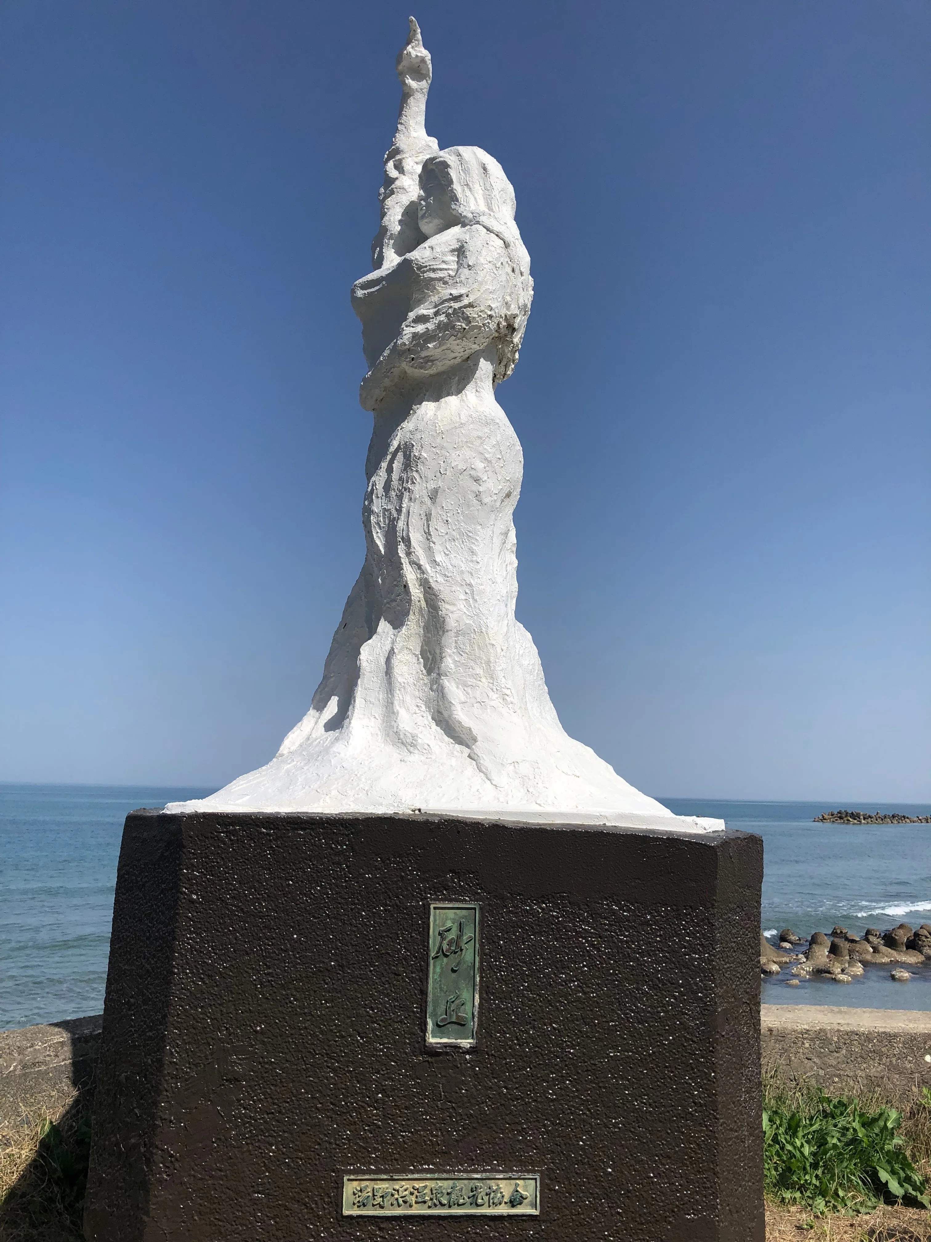 Touring Bronze Statues Nationwide Do You Know Any of These?｜kamo