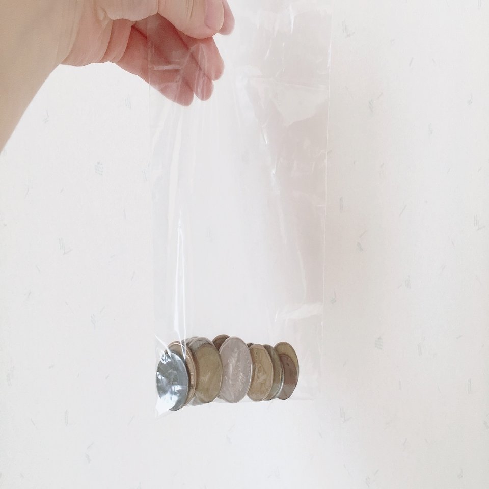 旅行で余った外国のお金を募金したら、妹の部屋がきれいになった｜おちよ｜快適な｛家としごと｝の自由研究者