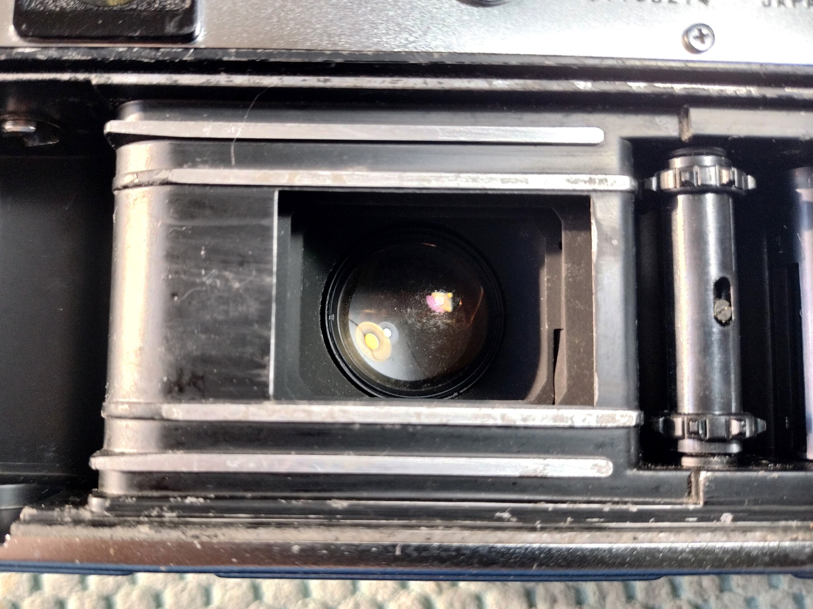 ヤシカエレクトロ35 GLの分解｜フィルムカメラ修理のアクアカメラ