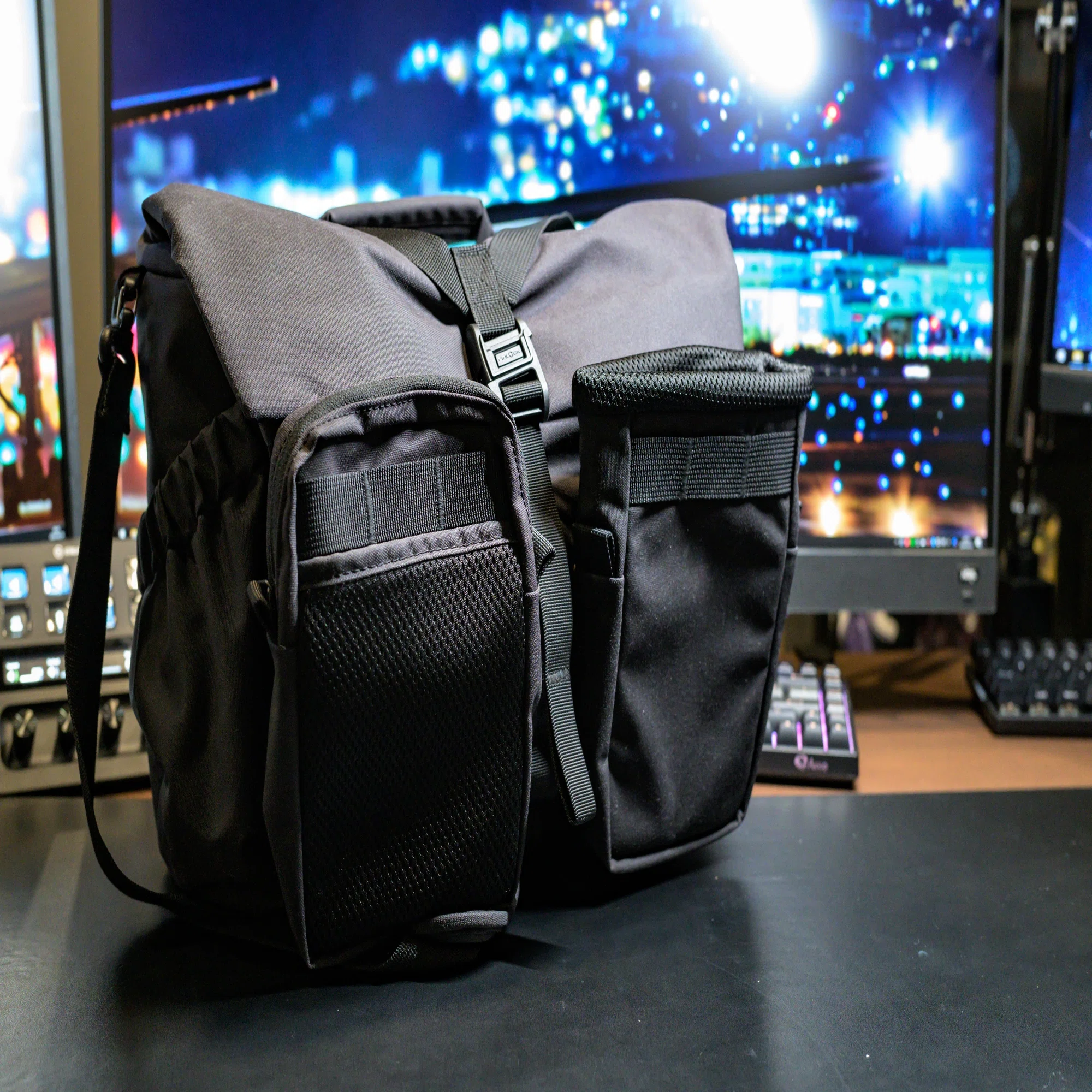 そうだ、カメラバッグの話をしよう。WOTANCRAFT PILOT 10L レビュー 