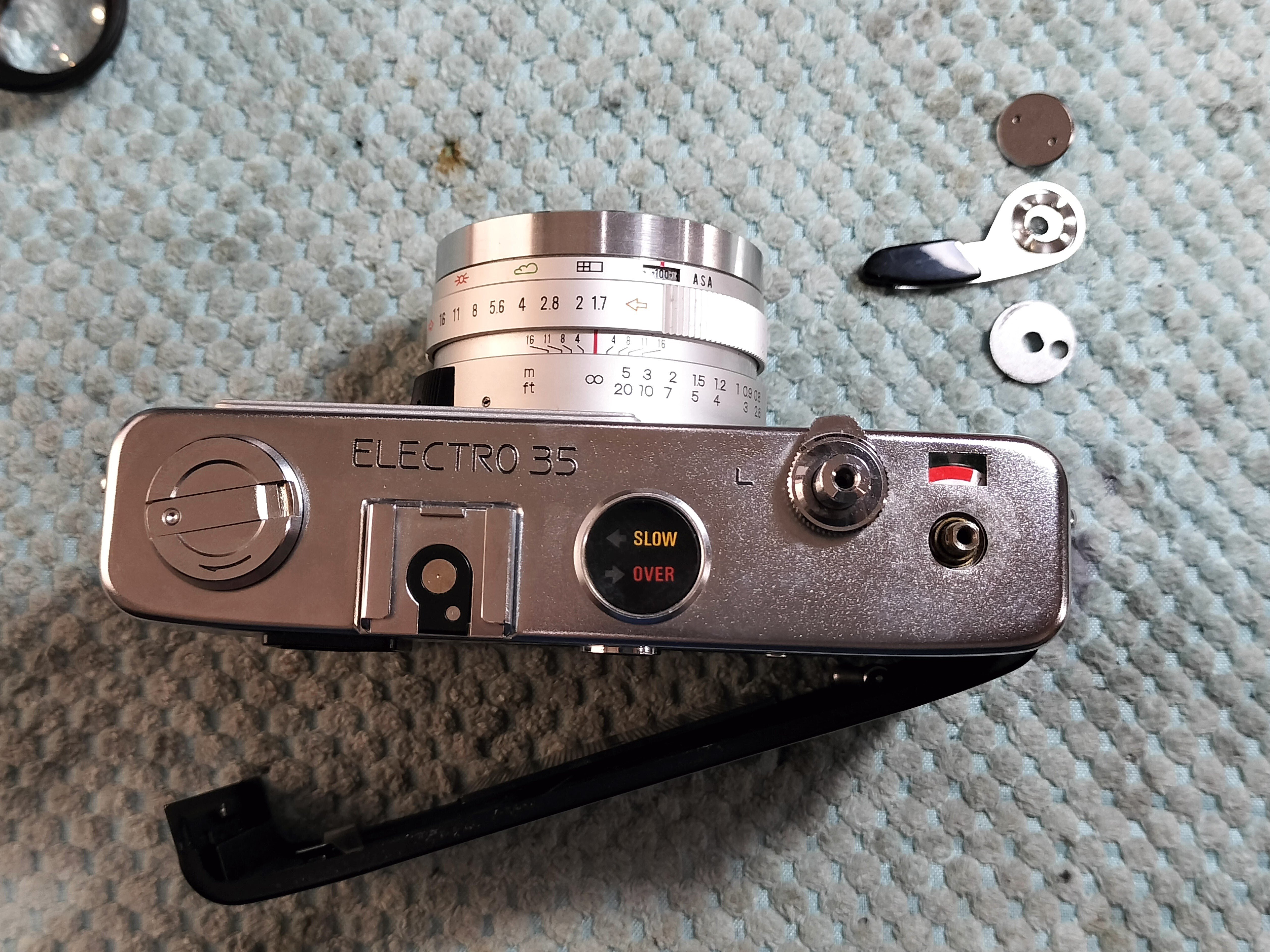 ヤシカエレクトロ35 GLの分解｜フィルムカメラ修理のアクアカメラ