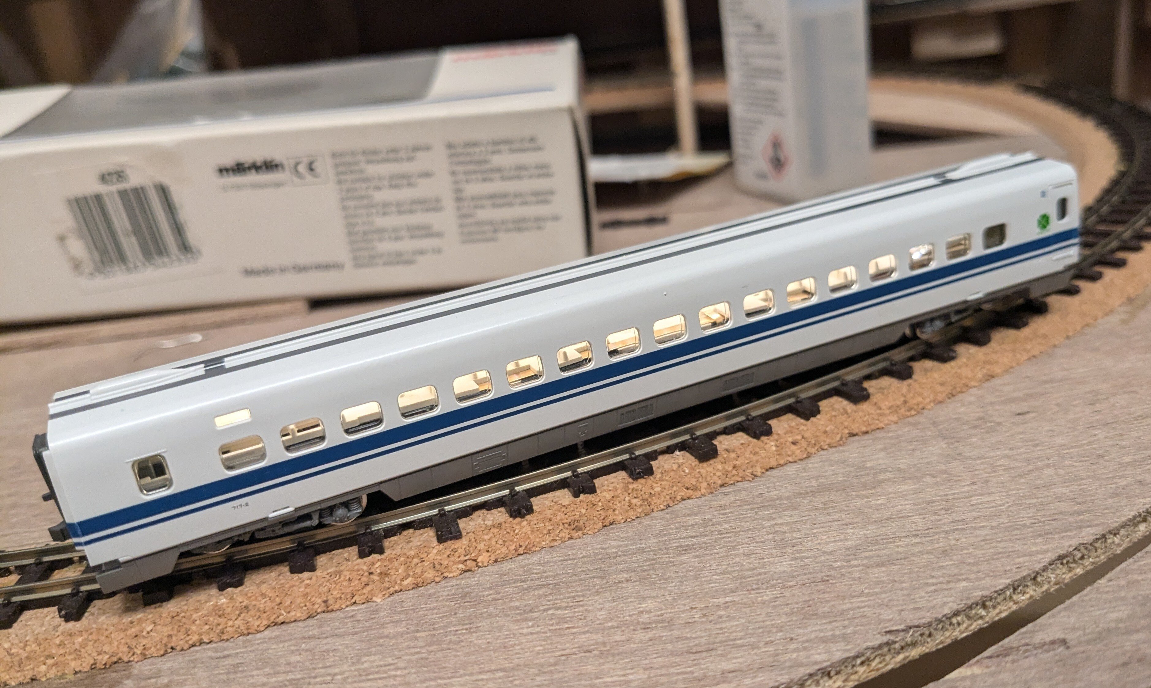 KATOの700系に自作室内灯を取り付けてみる｜MSA