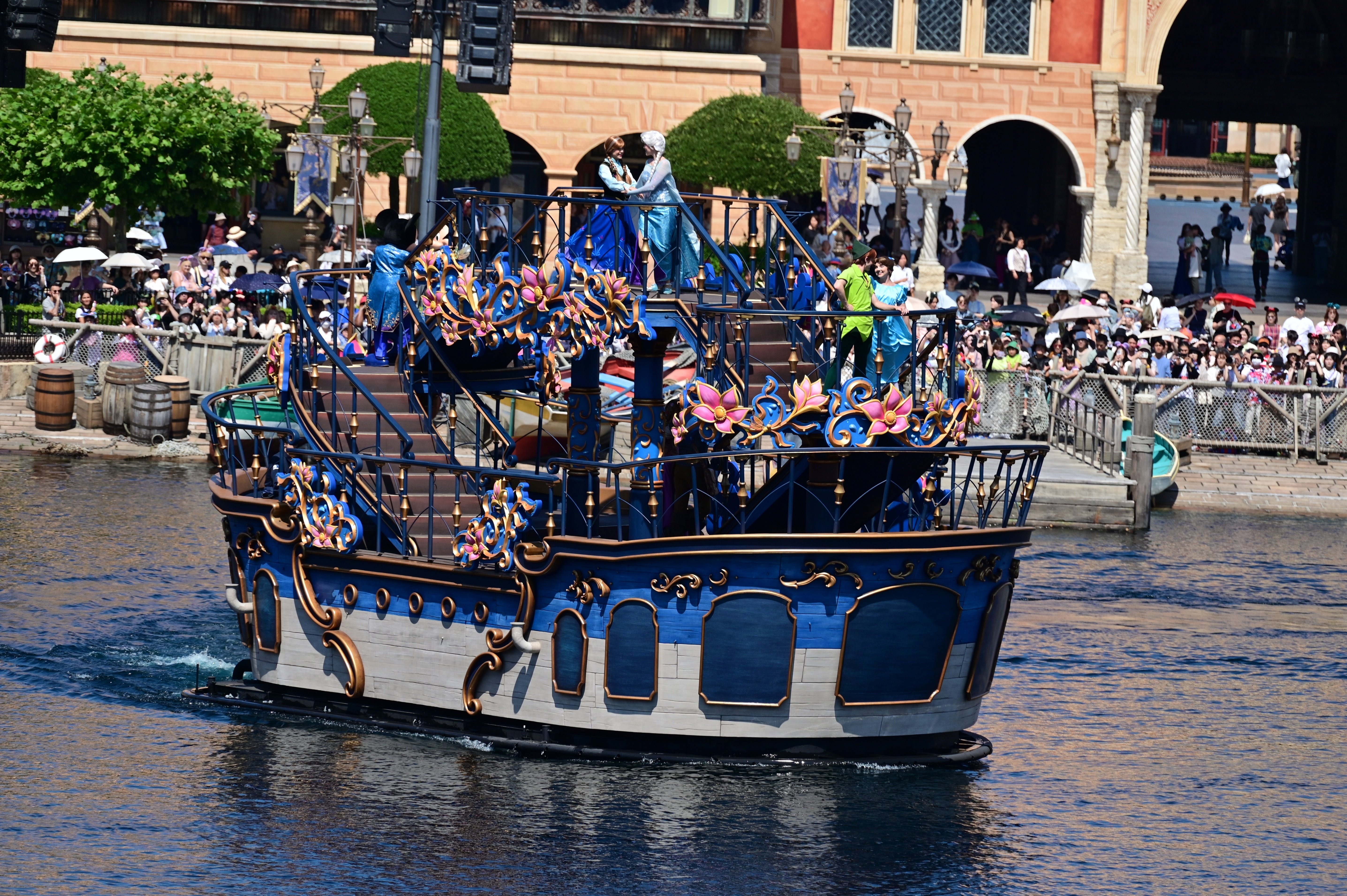 新レンズ「NIKKOR Z 28-400mm f/4-8 VR」をディズニーシーで使ってみた