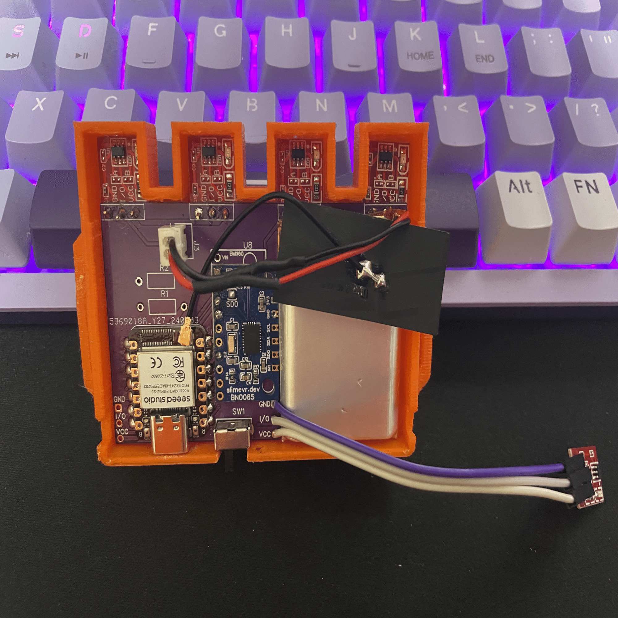 3DVtuber向けの安価な無線ハンドトラッキングデバイスを作る