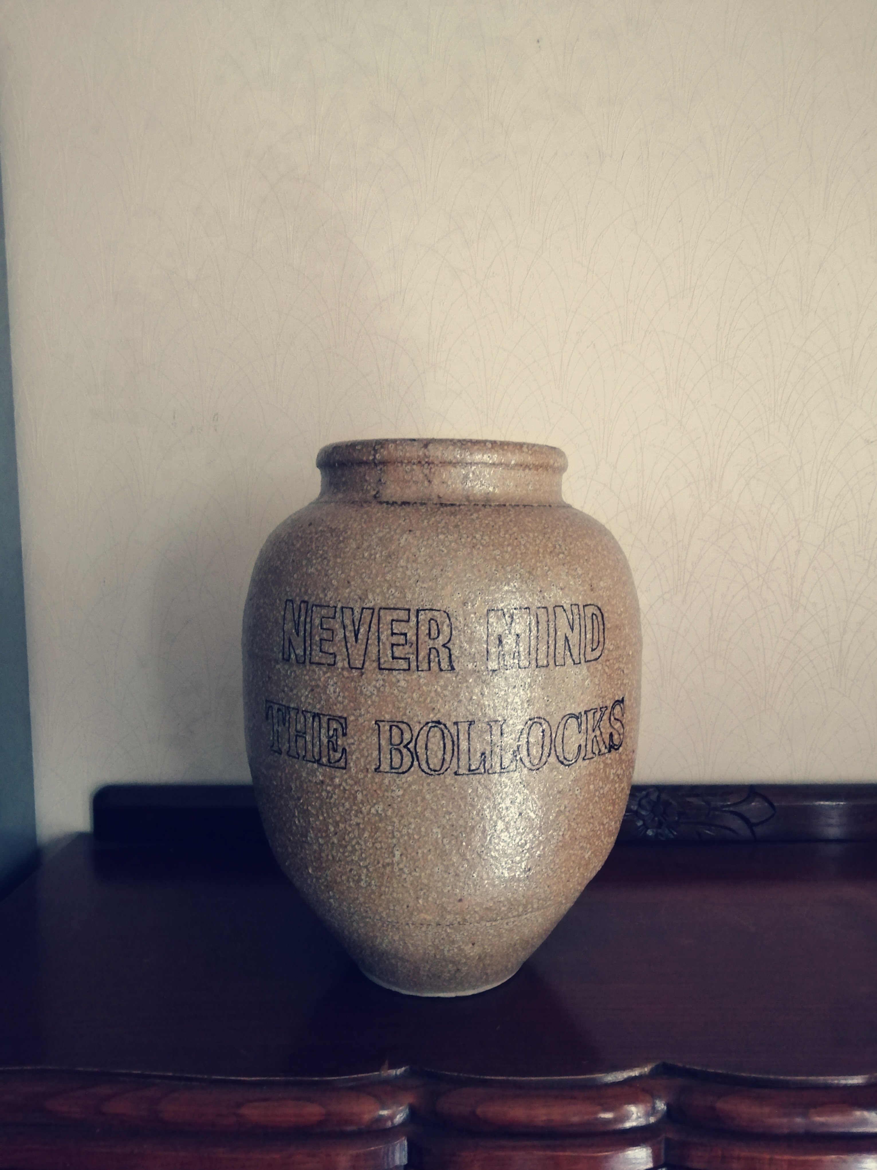 Calorie Free Ceramic Vase コカコーラ 花瓶 陶器 数量限定] Calorie Free Ceramic Vase | Hunt Tokyo