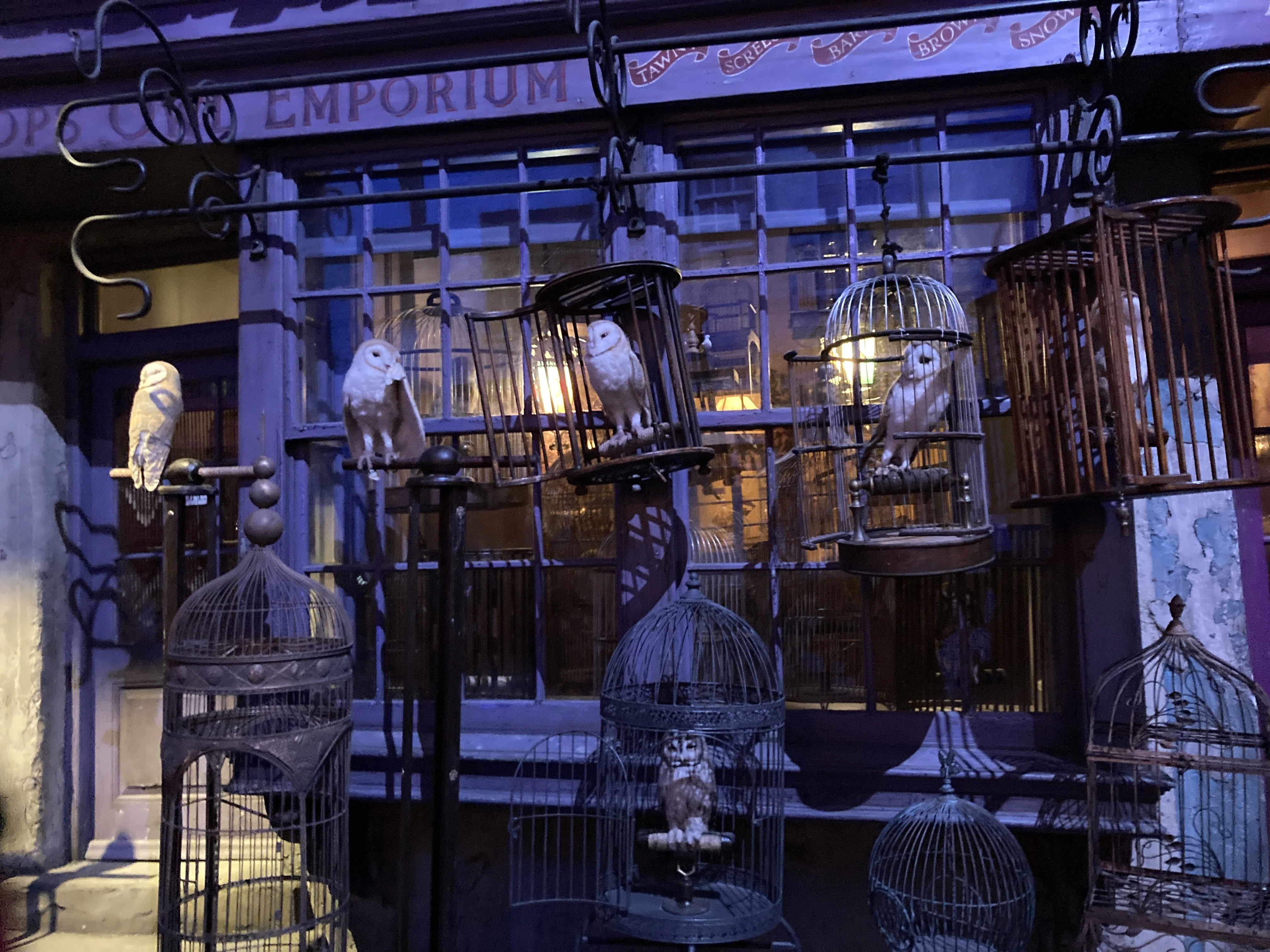 Harry Potter in the UK ダイアゴン横丁｜ピンク式部（旧 66号線）