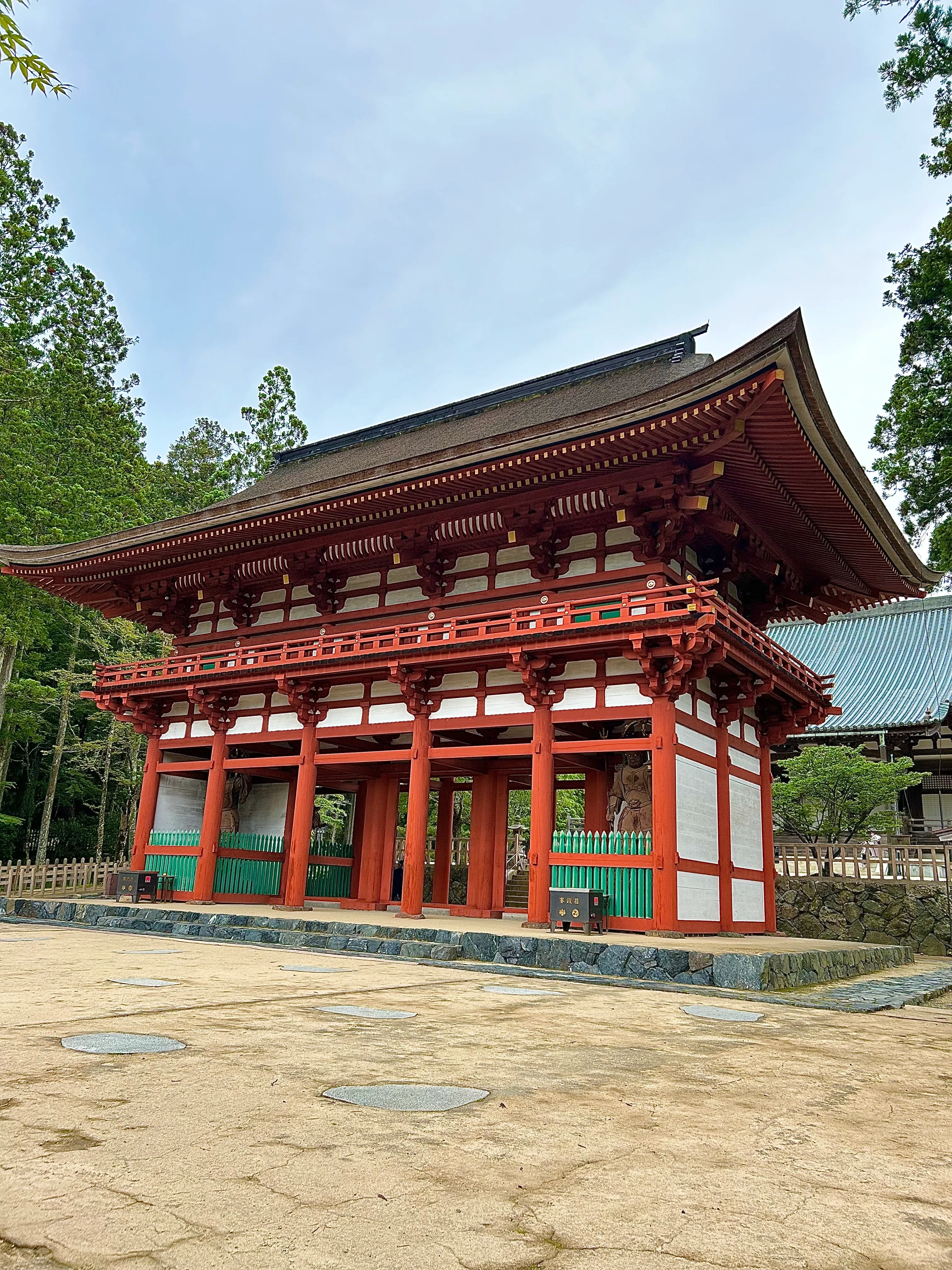 週末放浪日記15 6/22厳かに高野山壇上伽藍&奥の院｜ニャロメさん