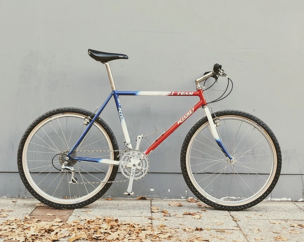 自転車好きに捧ぐ】Pivot Cycles創世記【Podcast和訳】｜はゆ