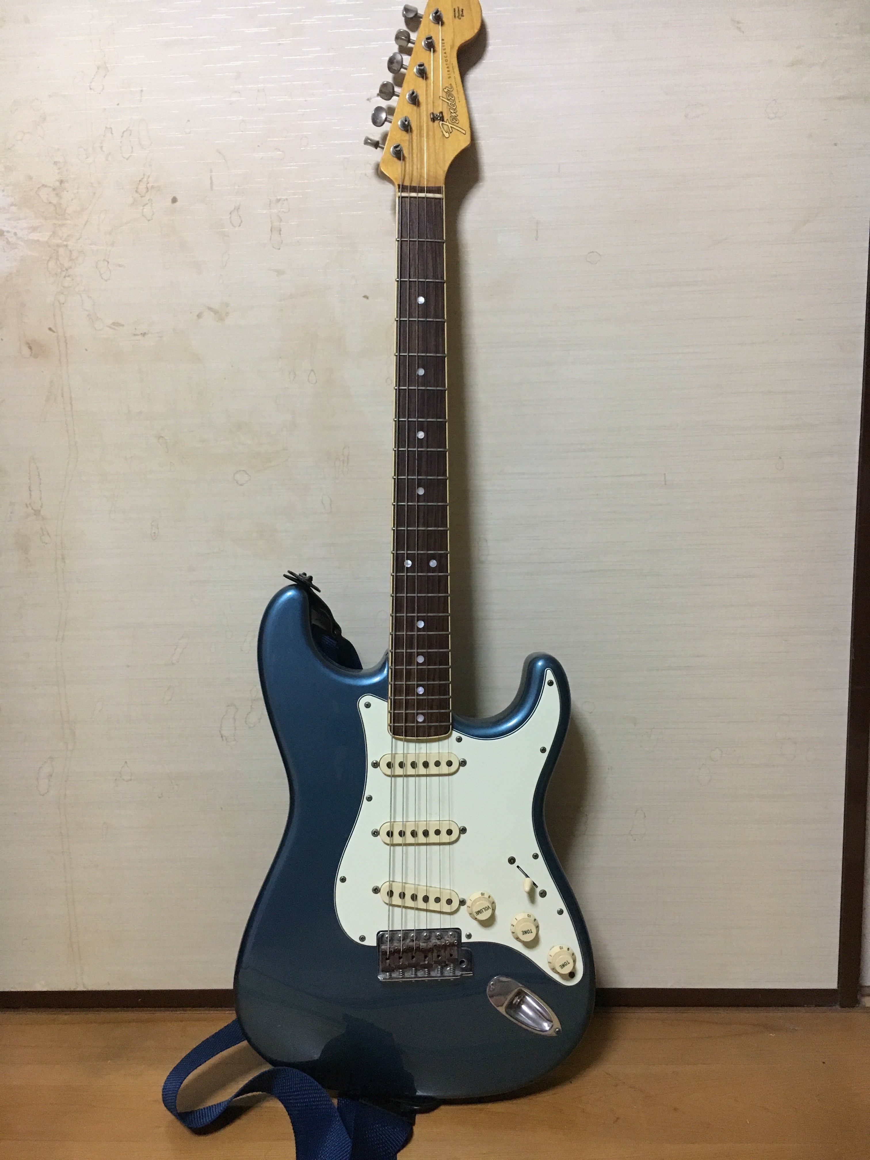 2本のFenderJapanストラトキャスターを弾き音を比べる|郷古 2本のFenderJapanストラトキャスターを弾き音を比べる|郷古