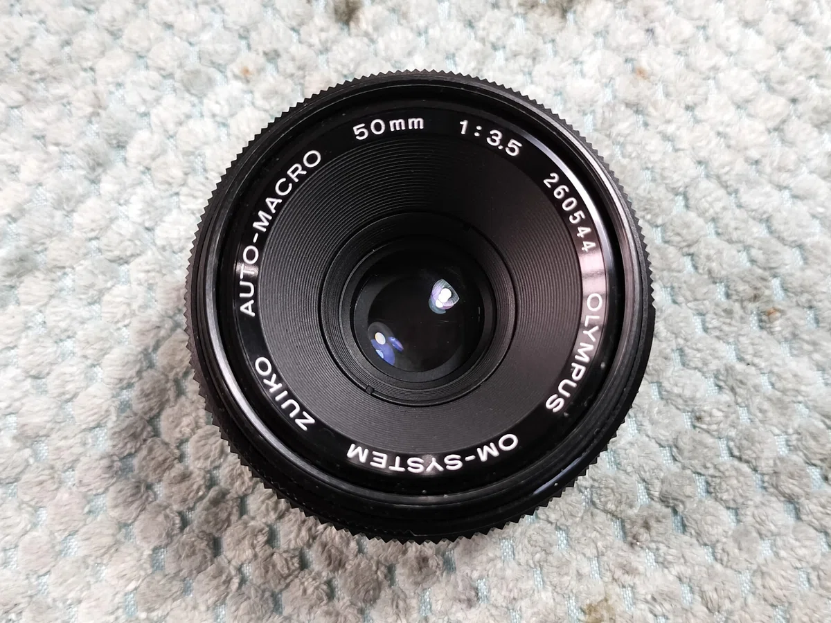 Olympus OM-SYSTEM 50mm F/3.5の分解｜フィルムカメラ修理のアクアカメラ