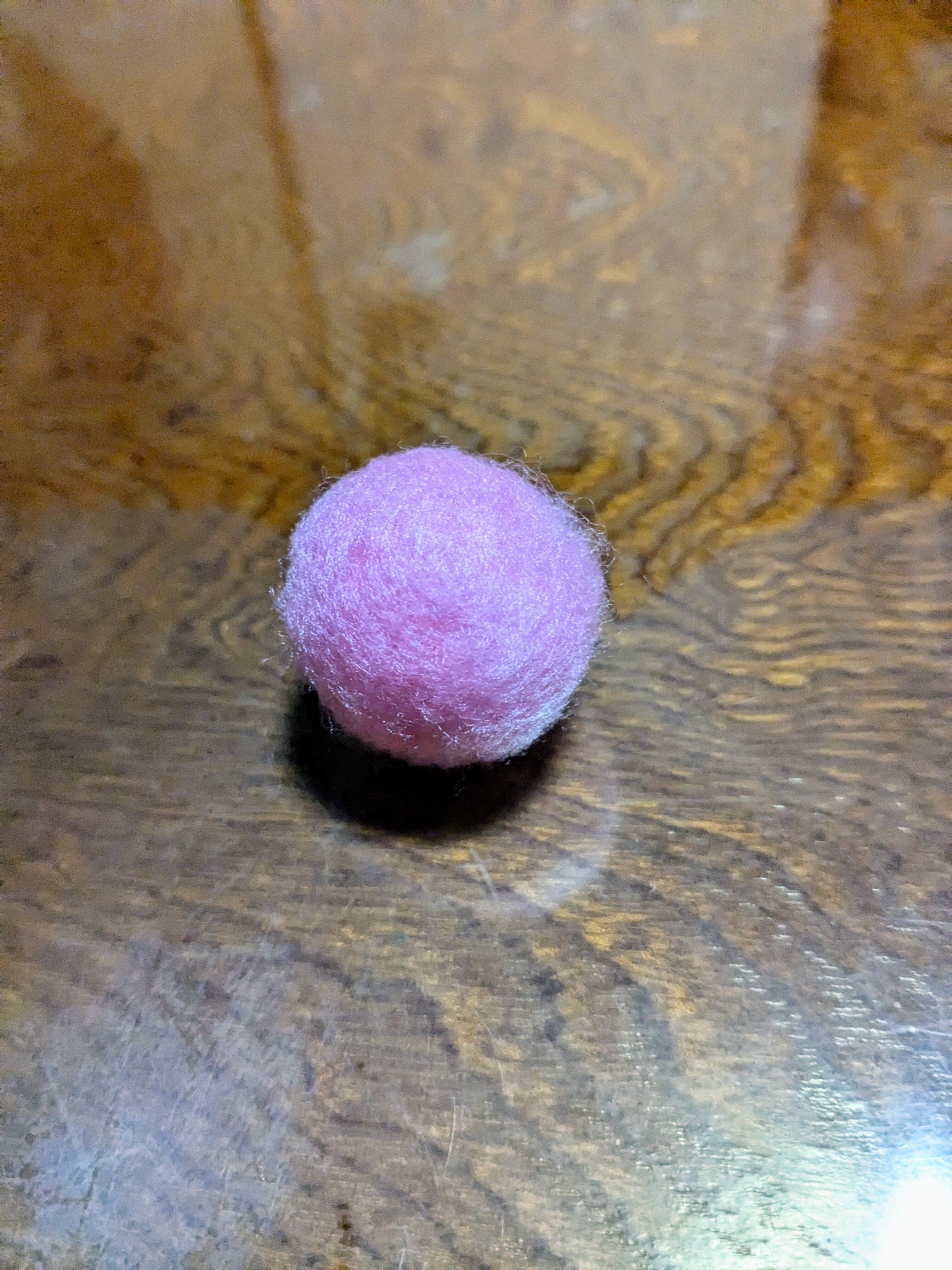 2人のルイฅ^•ω•^ฅ羊毛フェルトでフロストアイスカービィを作ってみた