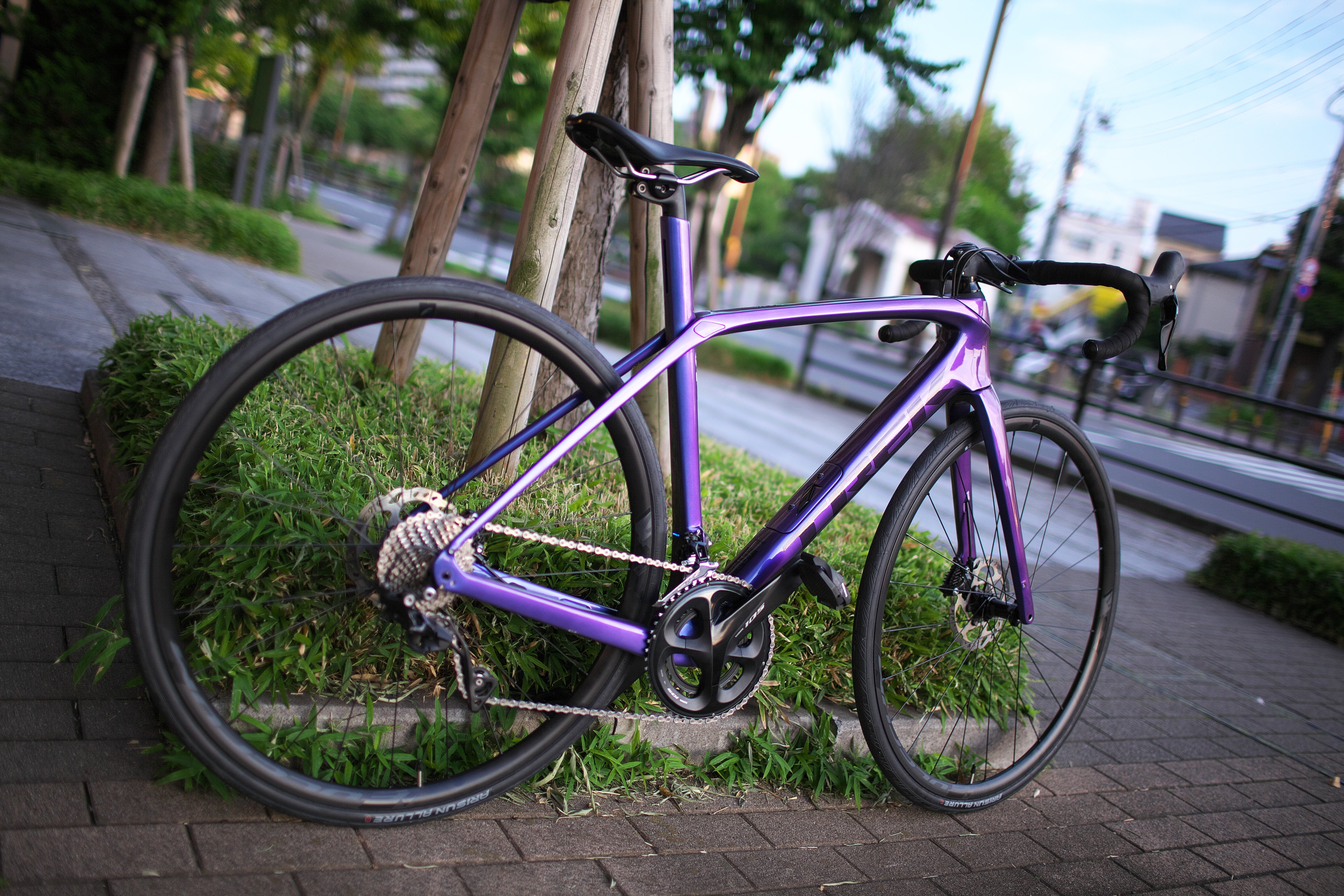 TREK Domane SL5 2020 パープルフリップを購入した話｜surround