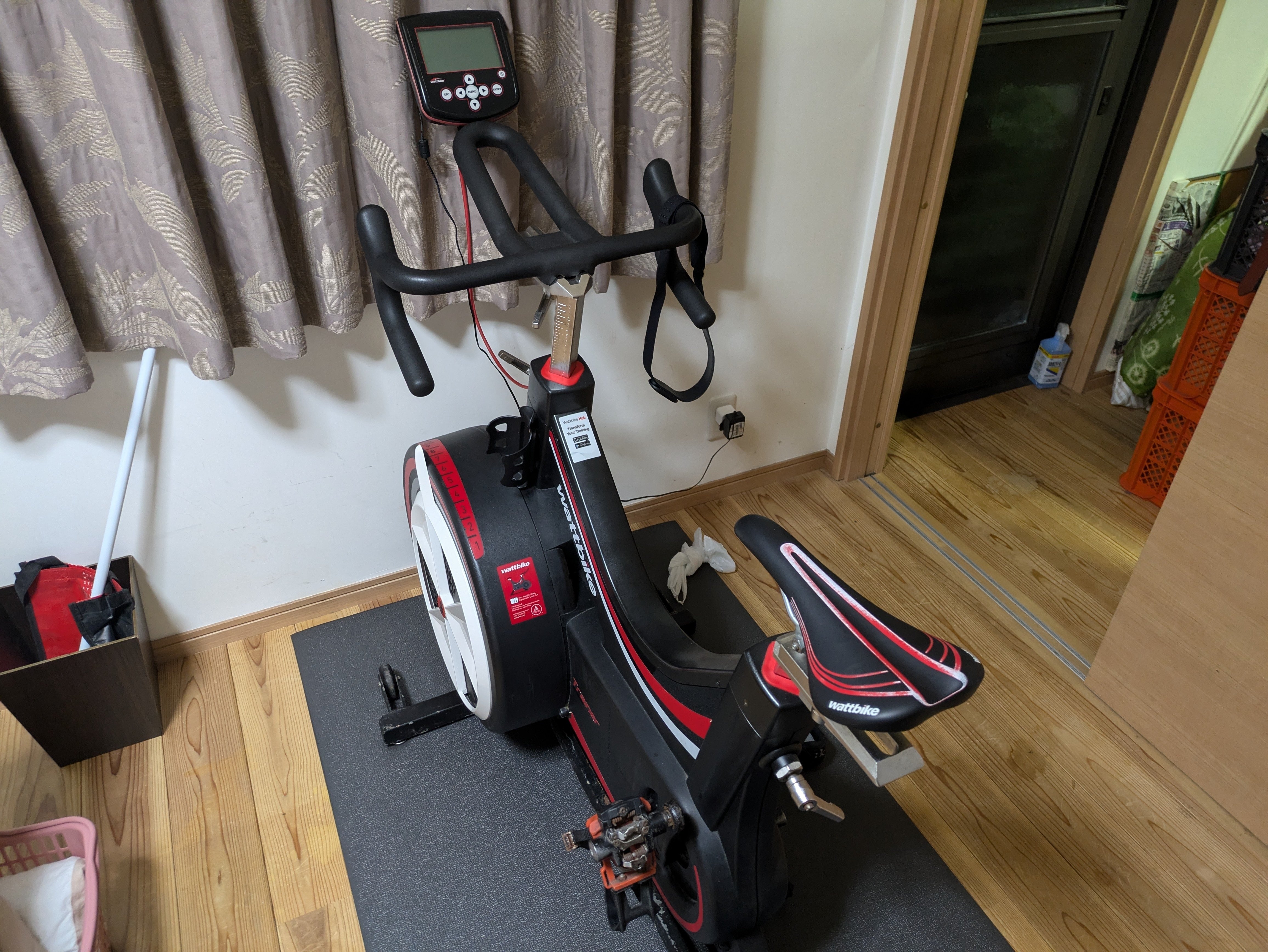 Wattbikeを導入した話｜小穴桃里