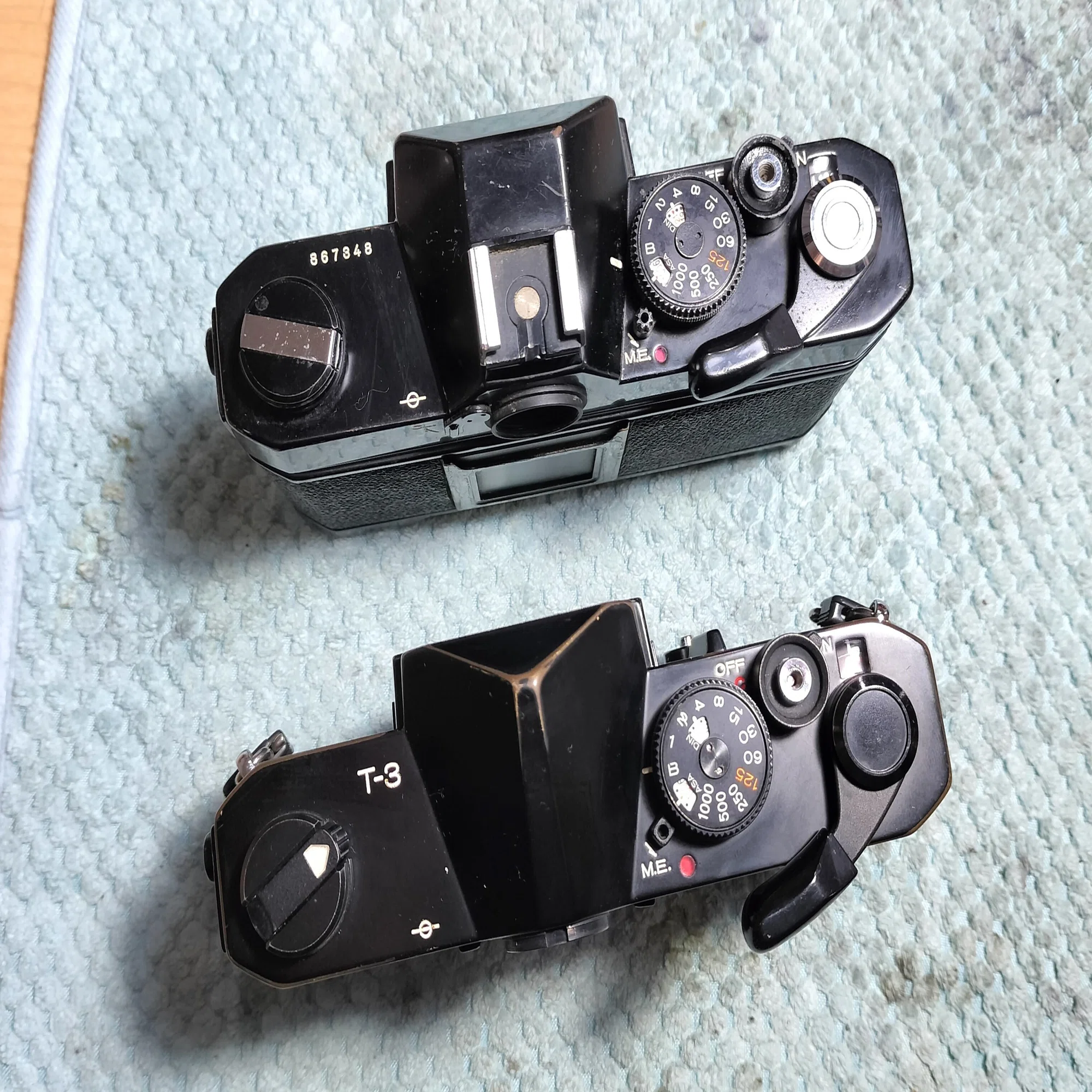 KONICA AUTOREFLEX T3の分解｜フィルムカメラ修理のアクアカメラ