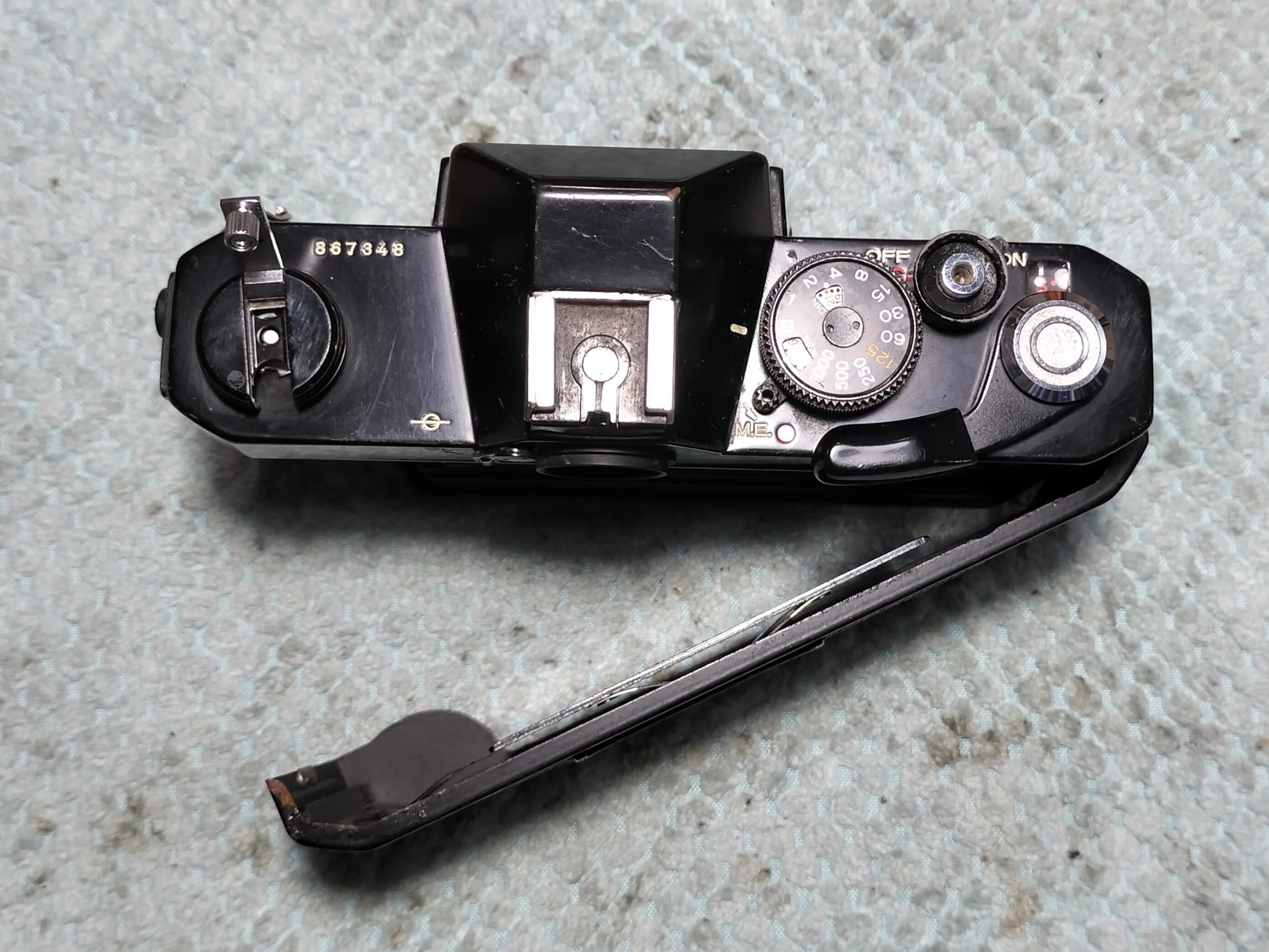 KONICA AUTOREFLEX T3の分解｜フィルムカメラ修理のアクアカメラ