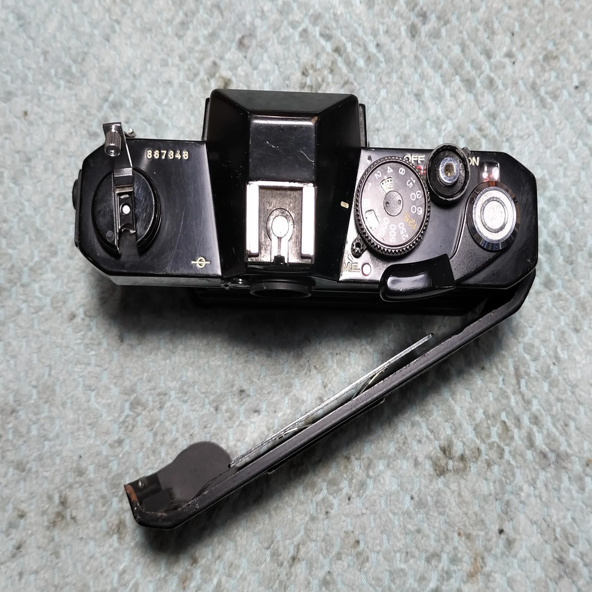 KONICA AUTOREFLEX T3の分解｜フィルムカメラ修理のアクアカメラ