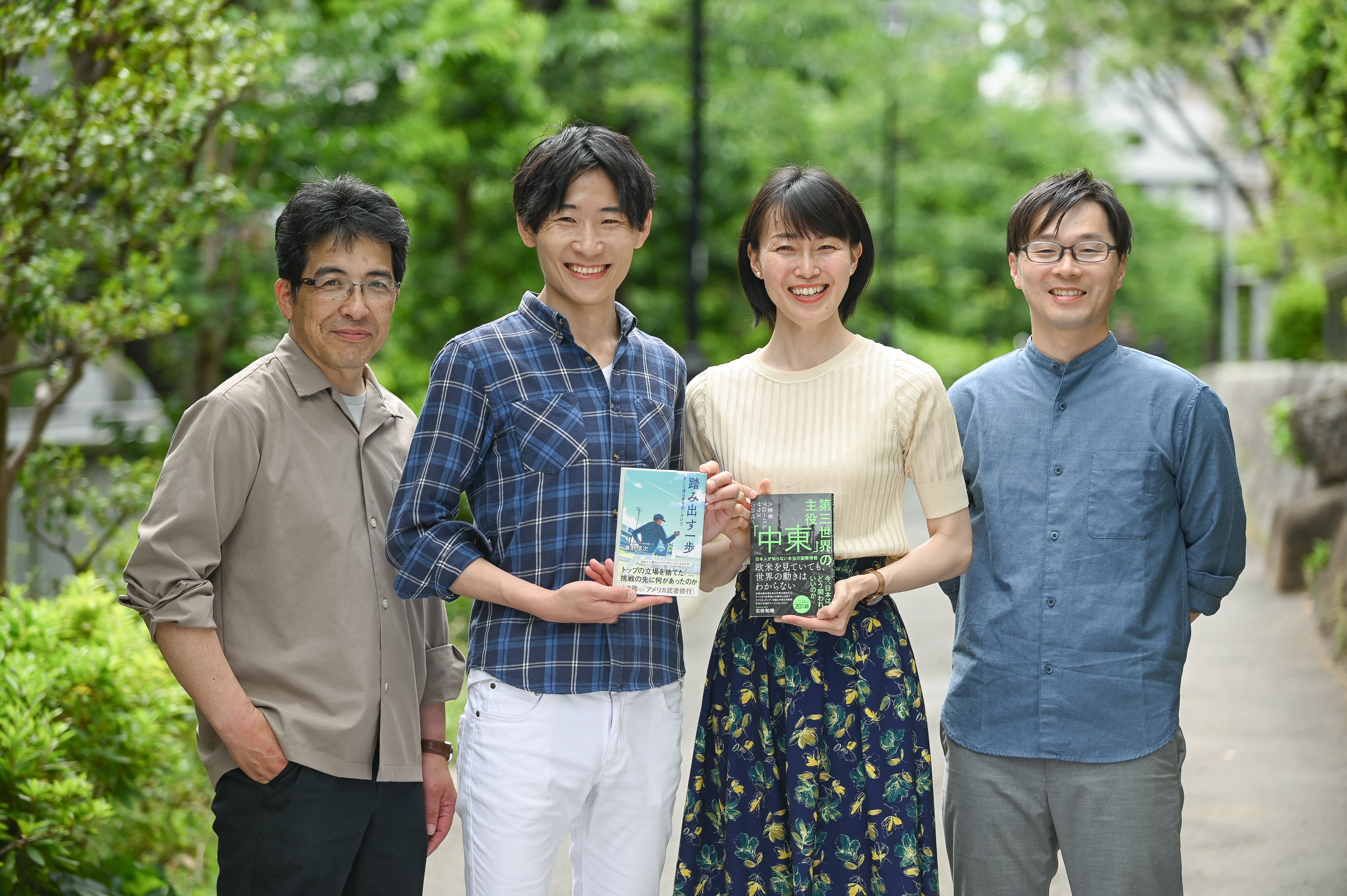 社長日記】なぜ同じ場所で集合写真を撮ろうと思ったのか？｜ブックダム