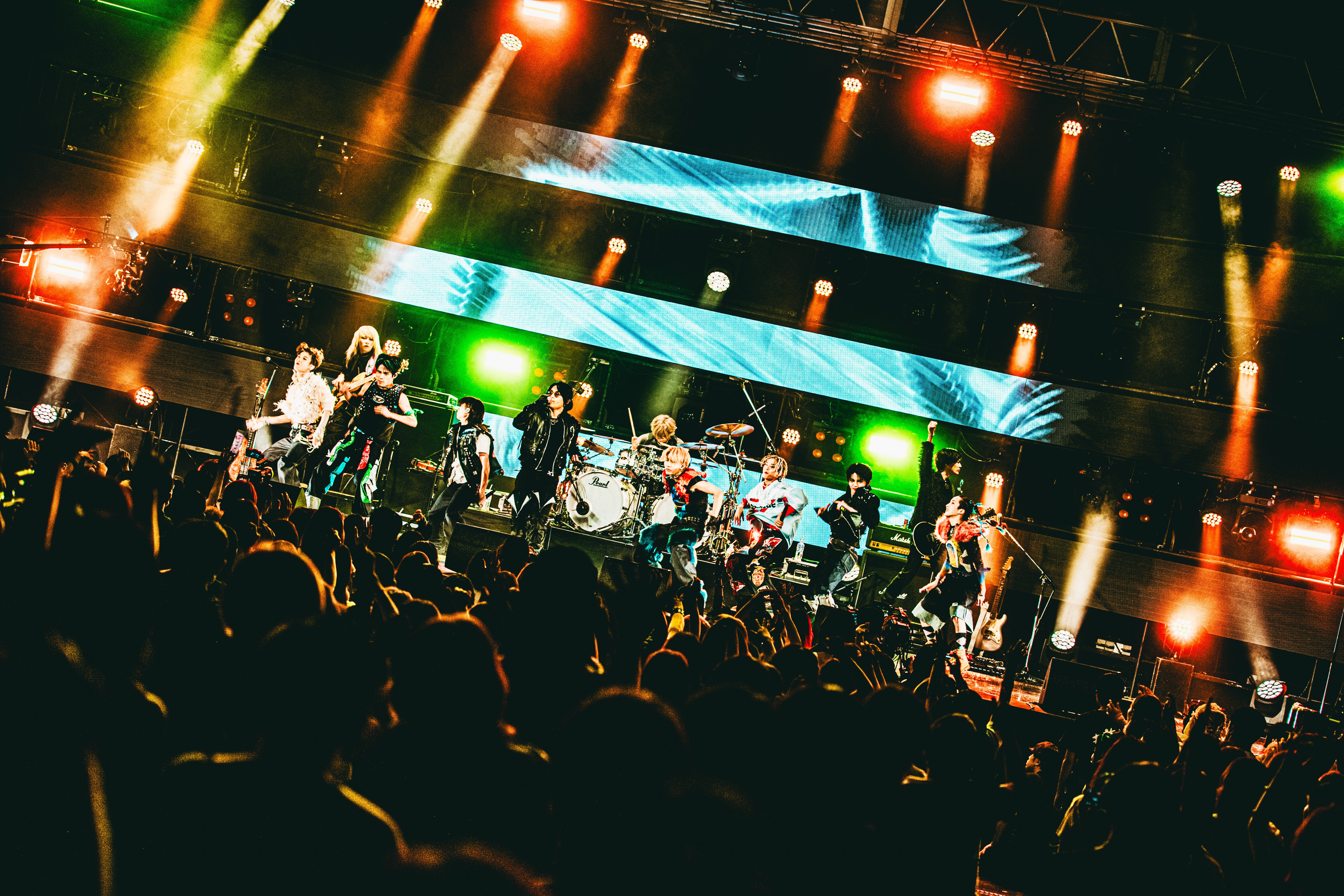 XYが、ワンマンライブ「1st ONE-MAN SHOW 2024 ～SINGULARITY～」を