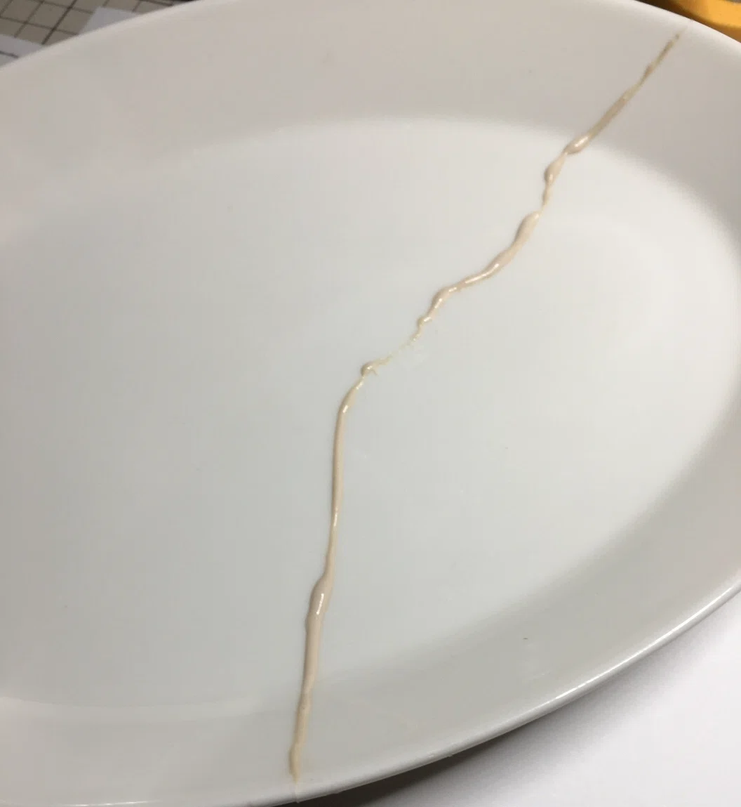 金継ぎもどきで割れた皿を修繕｜KAKAKKO（かかっこ）
