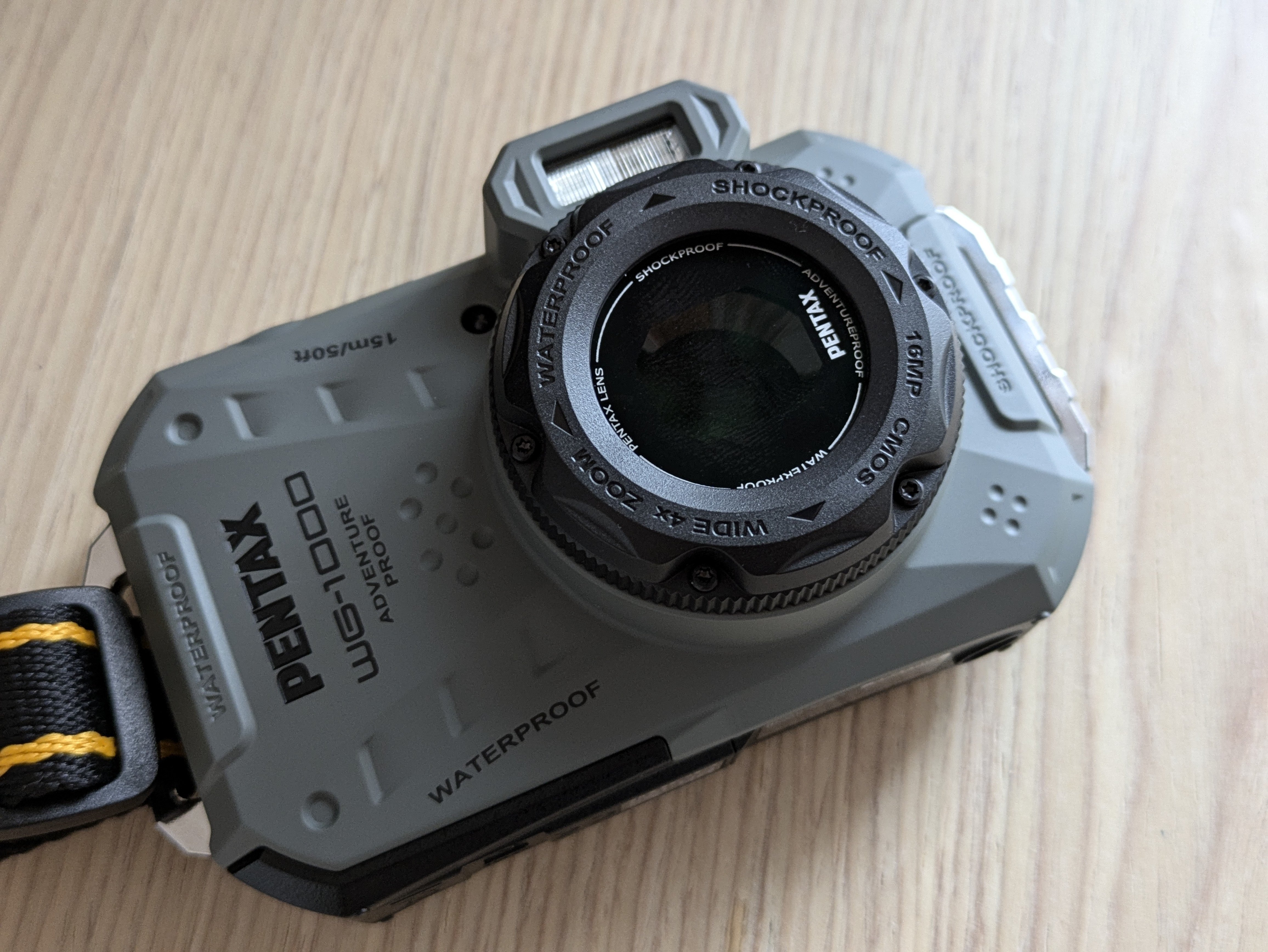 1600まで見える！PENTAXカメラをお持ちの方におすすめ！サポート付き！袋付 カメラの八百富｜PENTAX ペンタックス 645Z 驚きのプライスで新