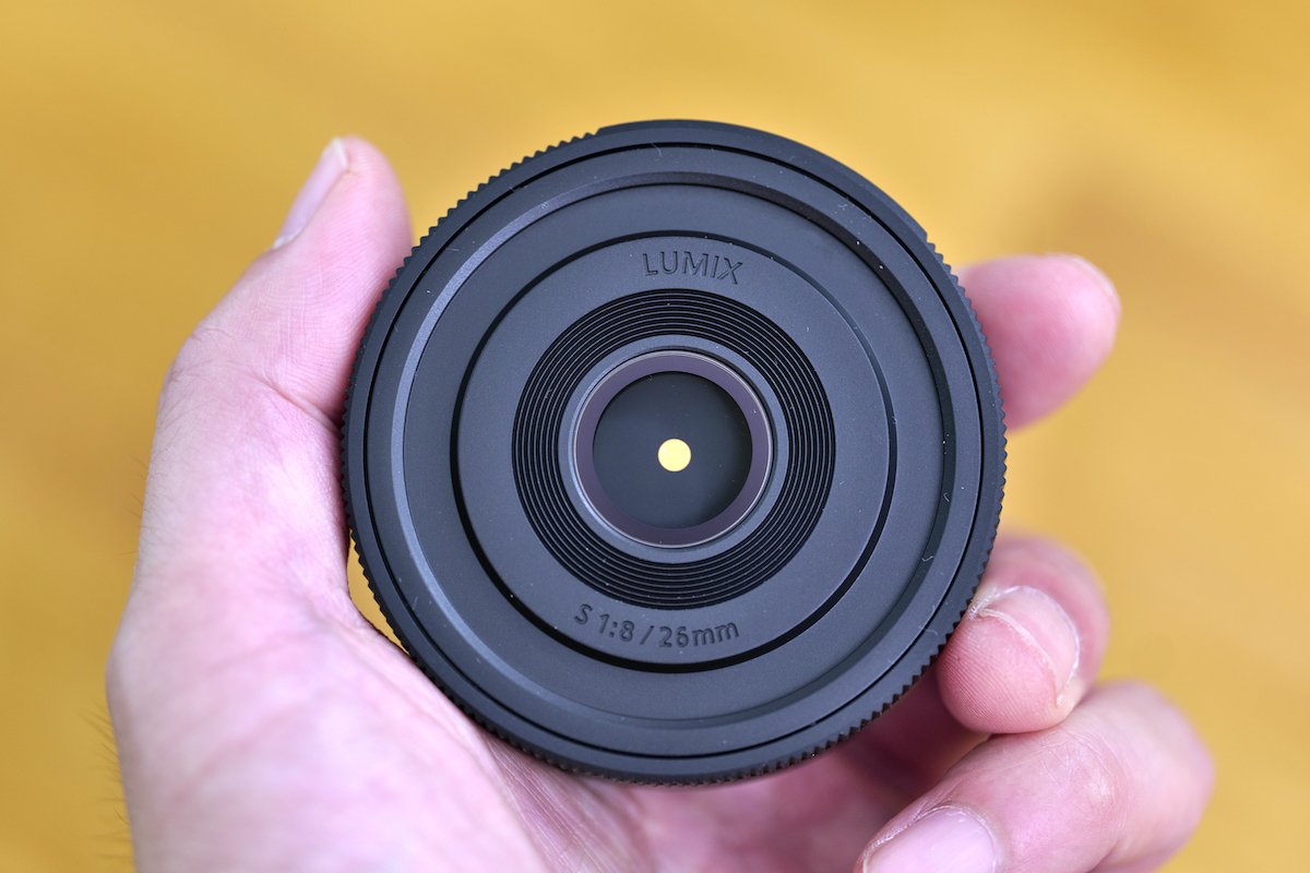 パンケーキレンズLUMIX 26mm F8【レビュー】｜I'm a graphic