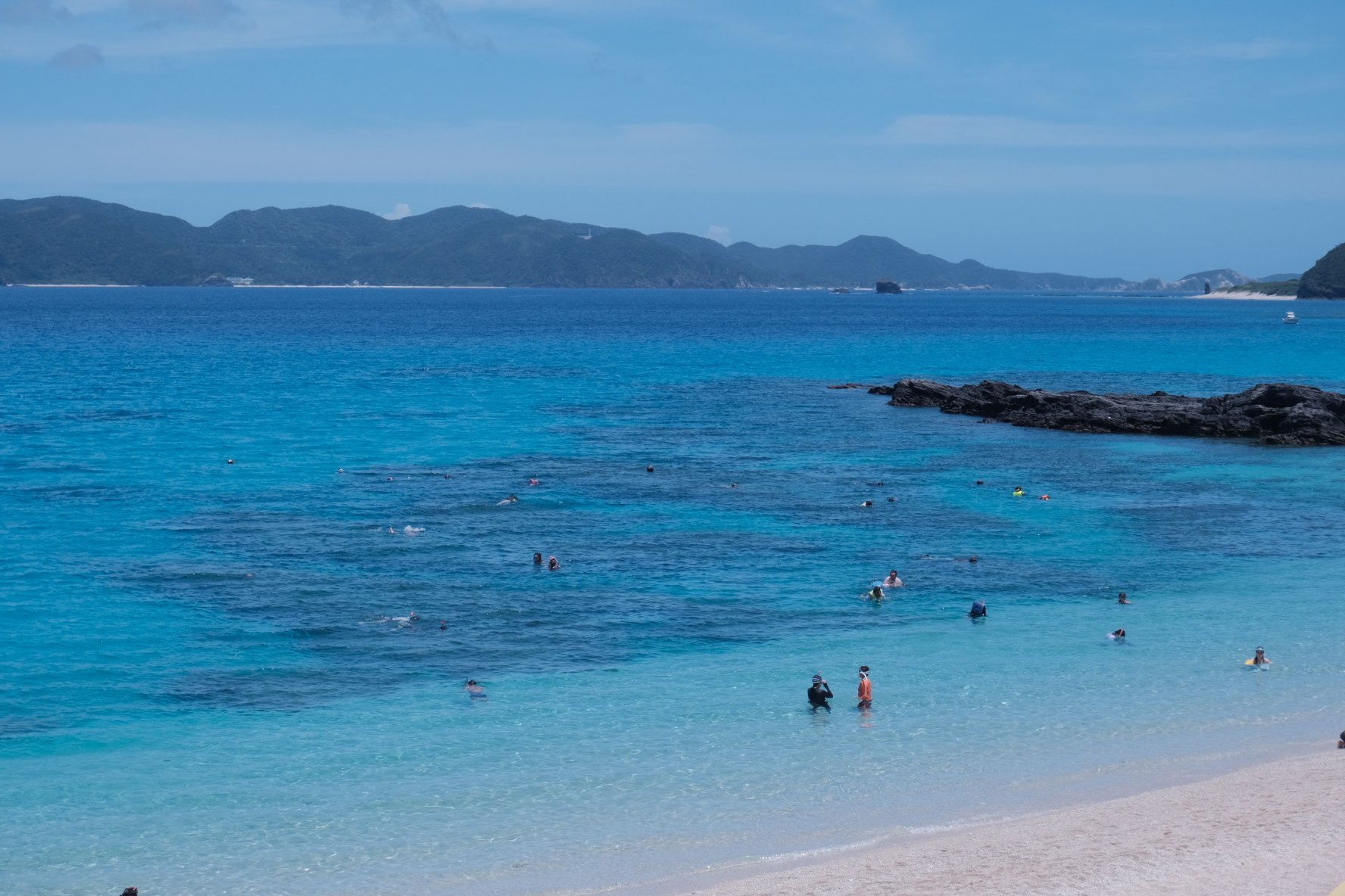 古座間味ビーチでもシュノーケルをしてきました！サンゴのエリアは