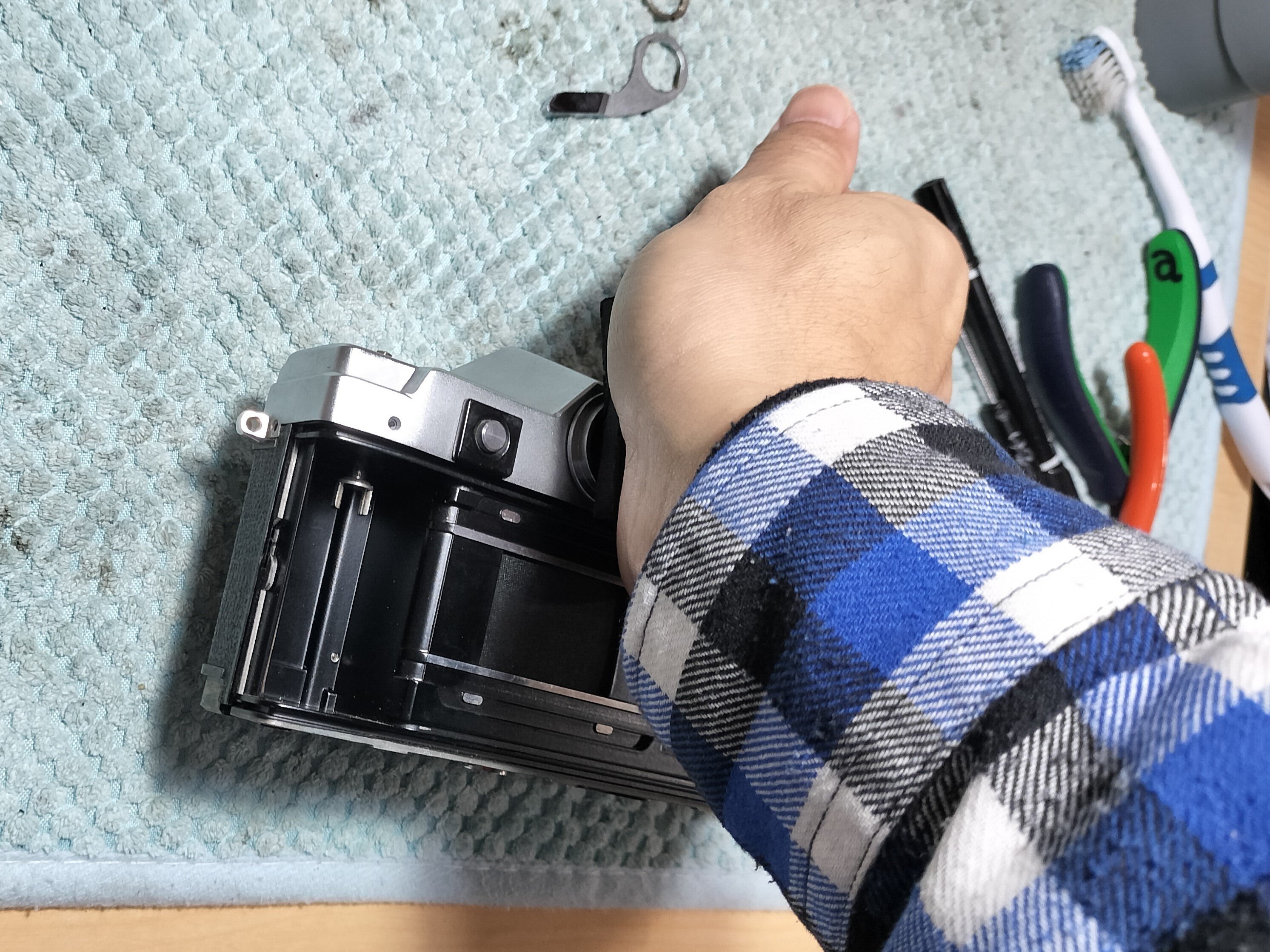 Minolta SR-7の分解｜フィルムカメラ修理のアクアカメラ