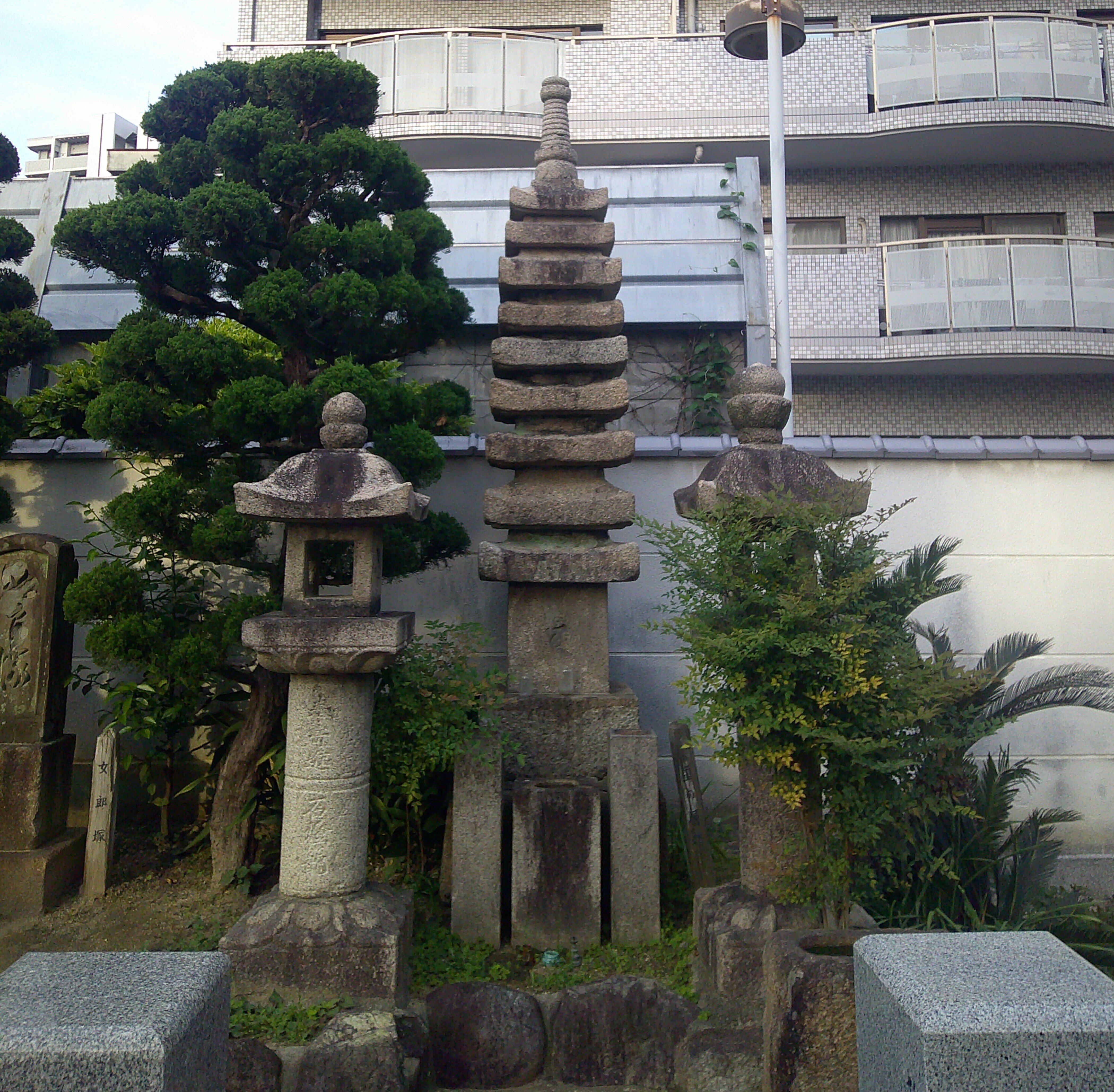 有岡城(伊丹城)~黒田官兵衛虜囚の地|三城俊一/歴史ライター 有岡城(伊丹城)~黒田官兵衛虜囚の地|三城俊一/歴史ライター