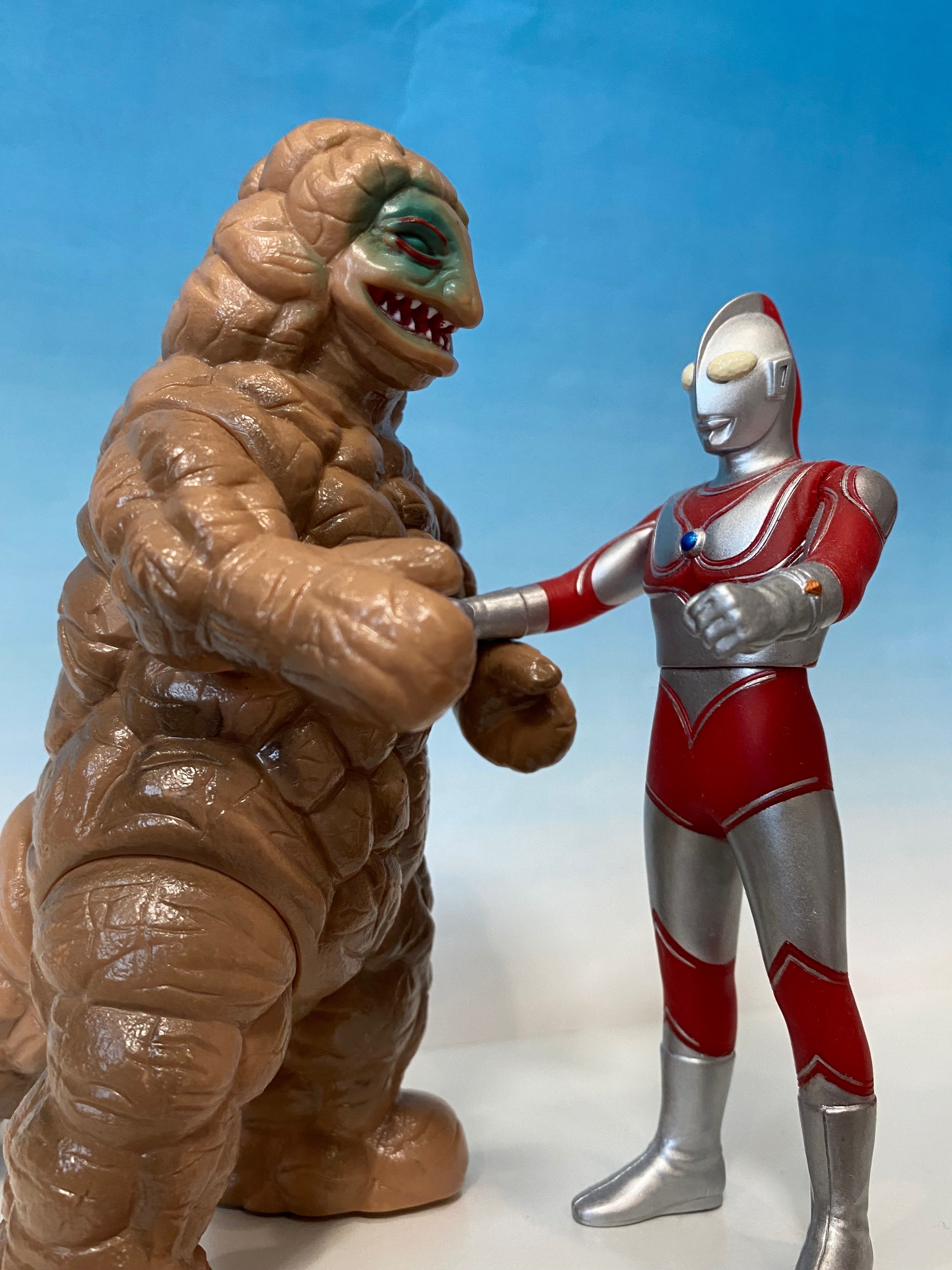 ウルトラ怪獣シリーズ800 音波怪獣シュガロン｜yahiko