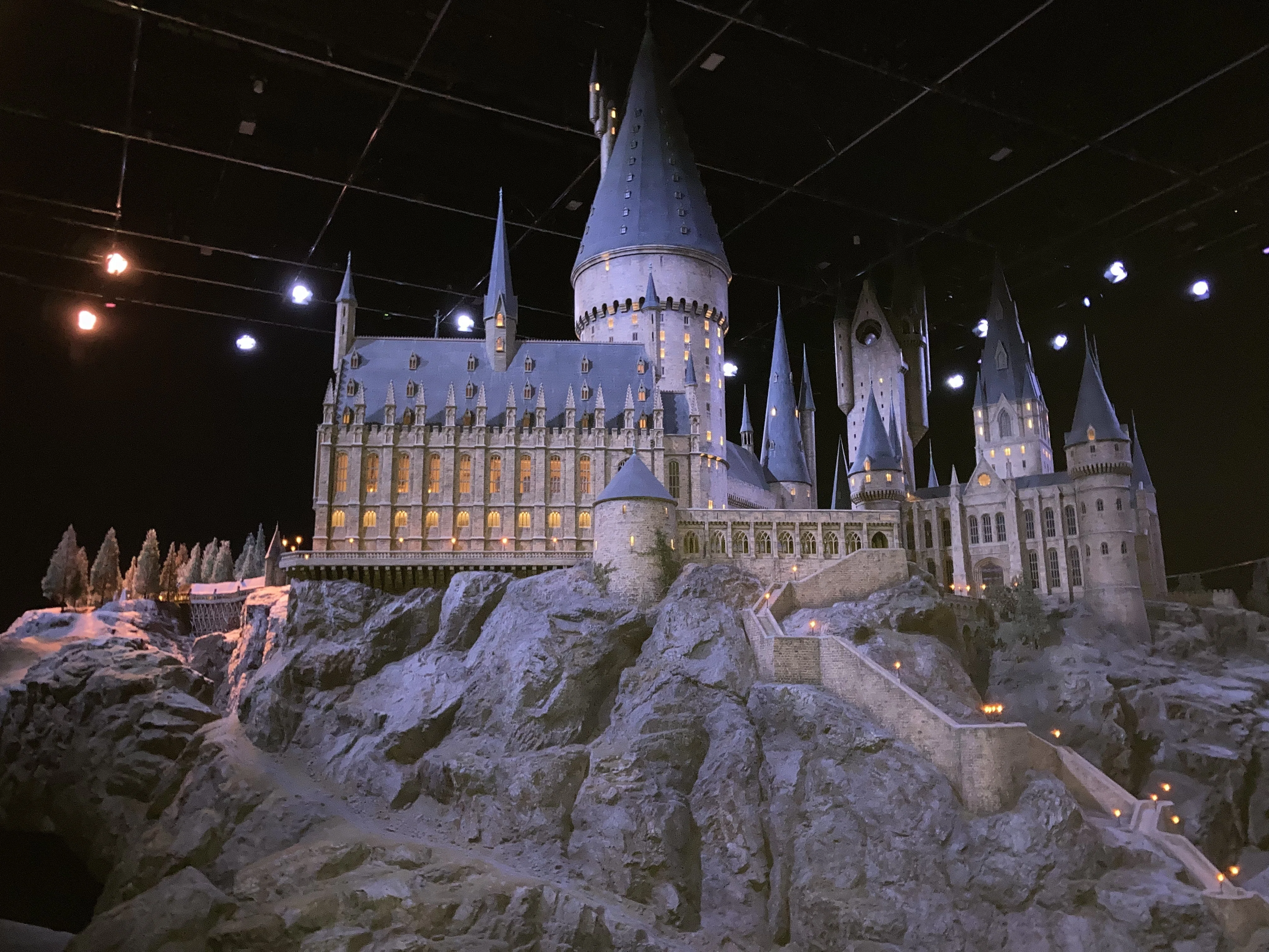 Harry Potter in the UK ホグワーツ魔法魔術学校｜ピンク式部（旧 66号線）