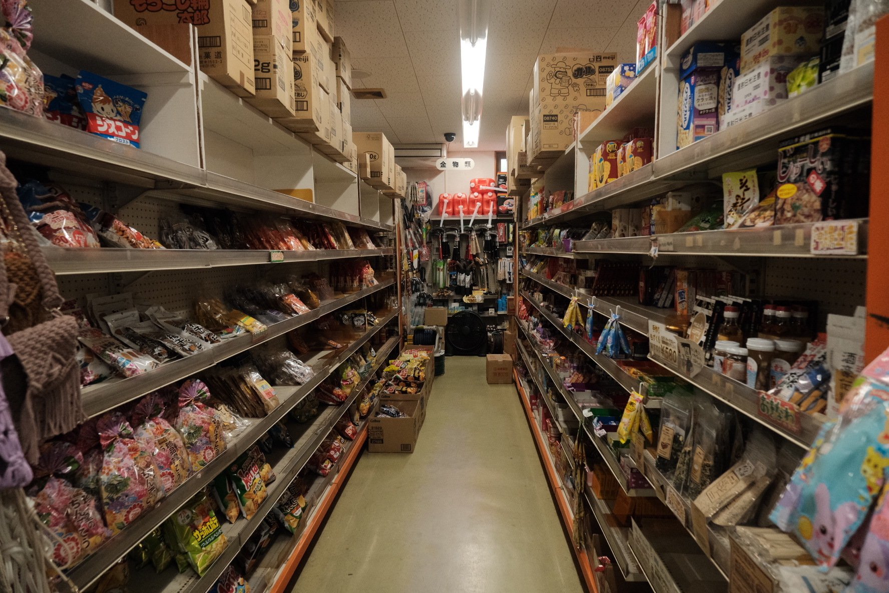 座間味島の中心街 座間味集落の様子をご紹介したいと思います。旅行の