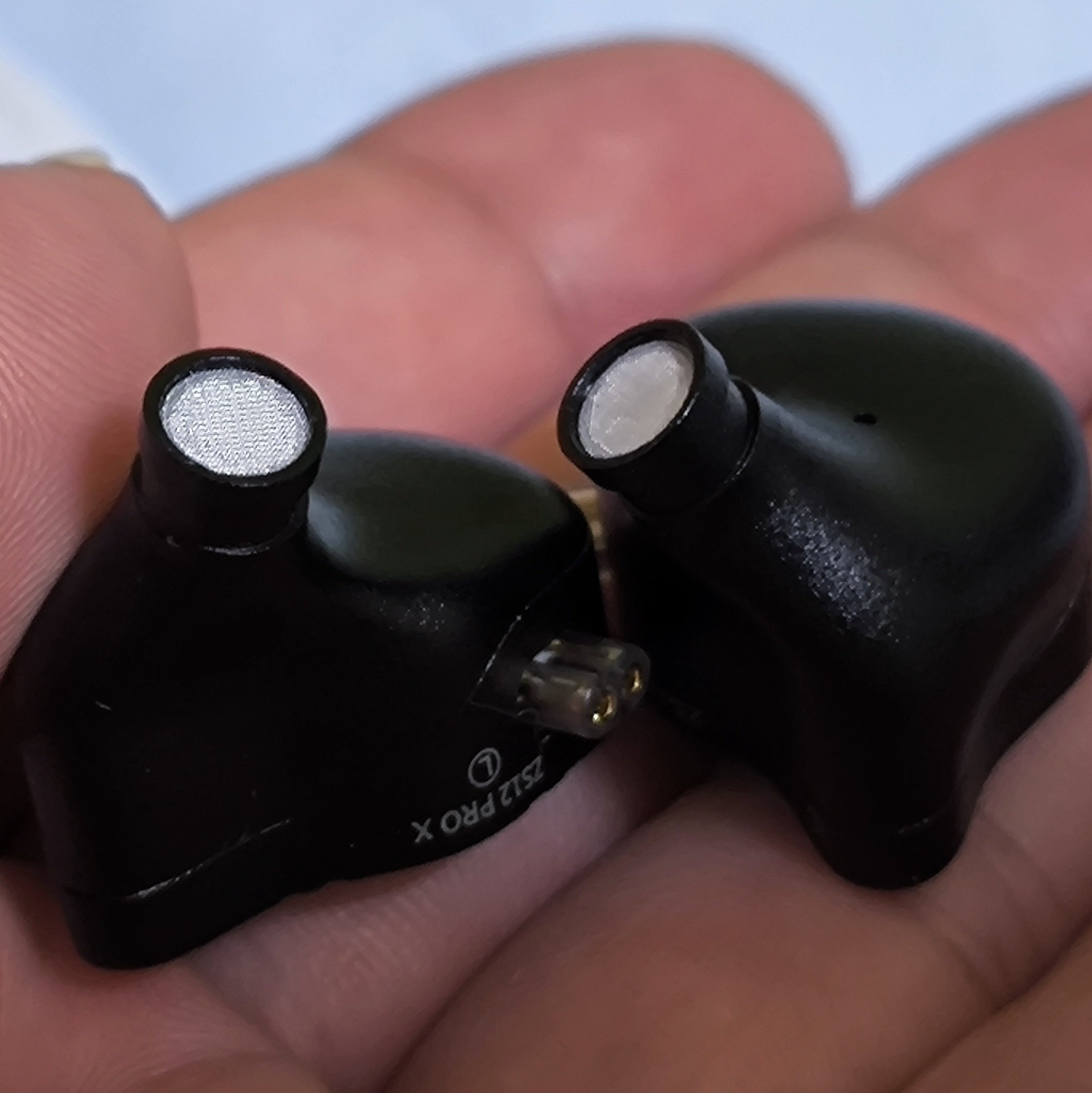 KZ ZS12 Pro XはZS6以来久々のKZ ZSシリーズ全金属イヤホン SW