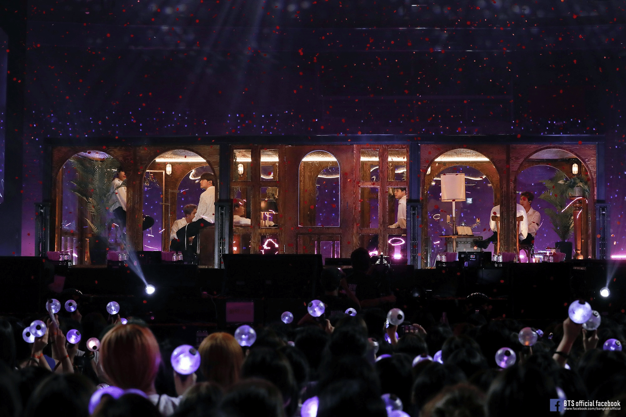 2019 BTS 5TH MUSTER [MAGIC SHOP][Blu-ray] - BTS - UNIVERSAL