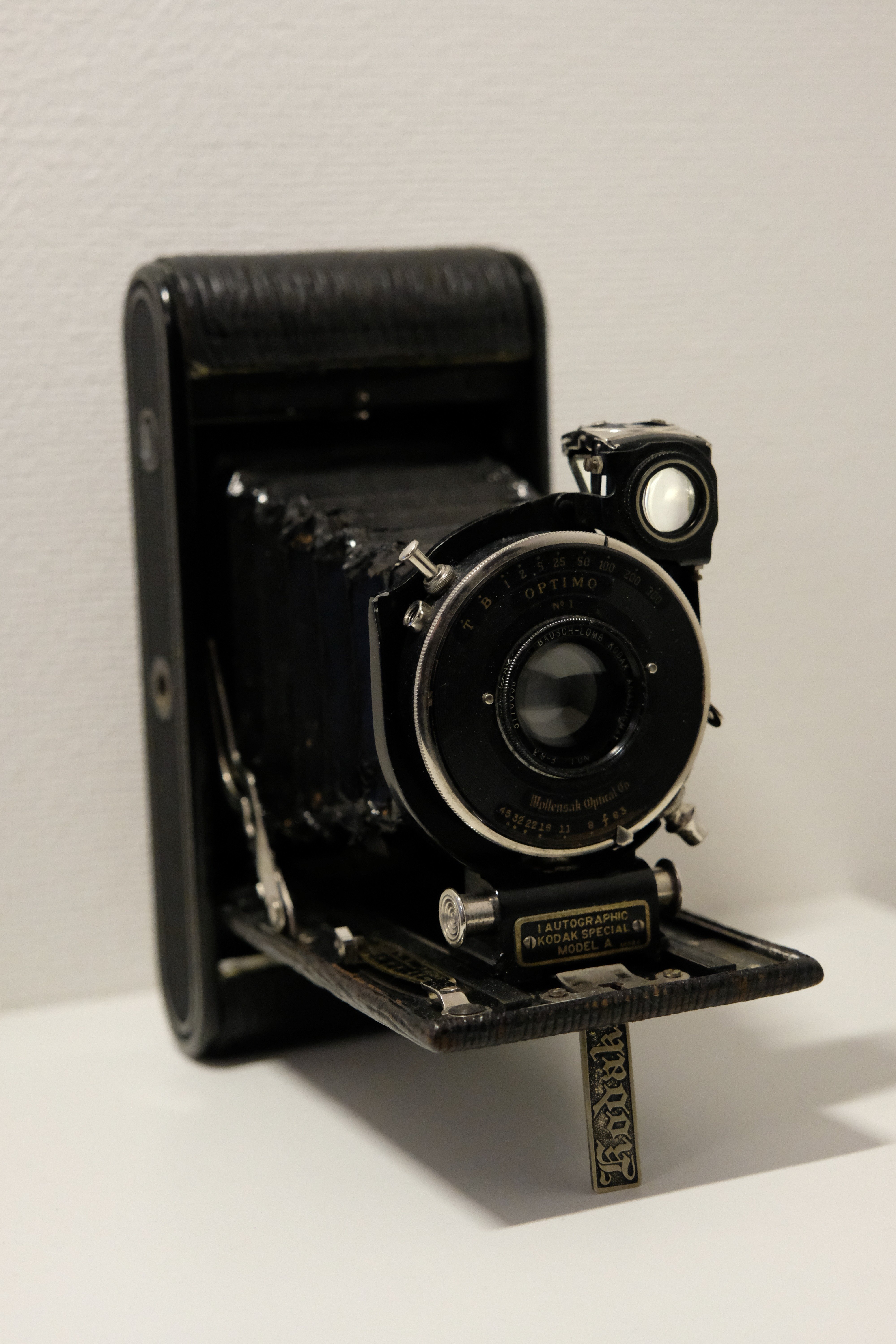 Konica フィルムカメラ 折りたたみ式 黒ジャバラ Konica フィルムカメラ 折りたたみ式 黒ジャバラ