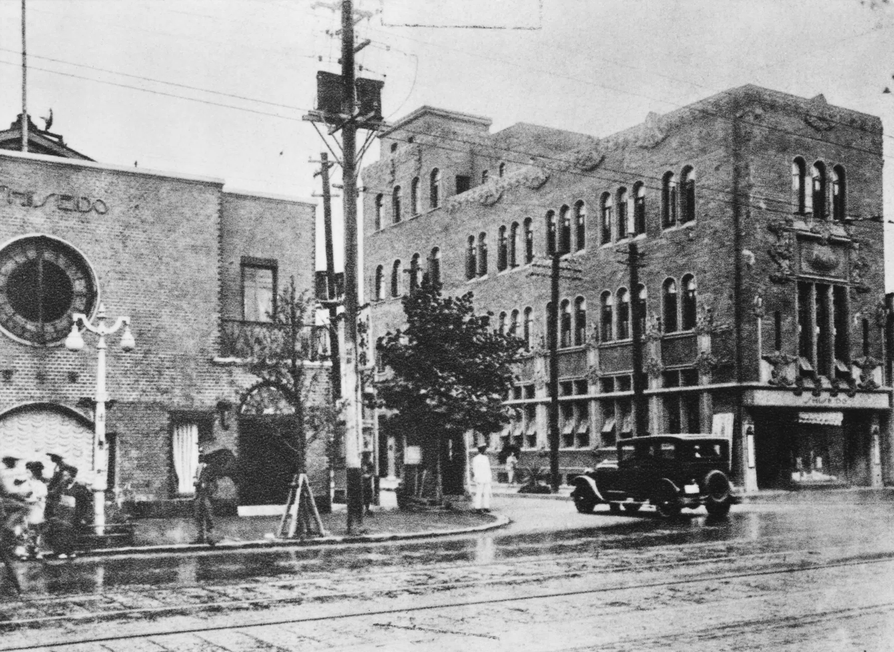 1928年7月3日は「資生堂アイスクリームパーラー」がオープンした日