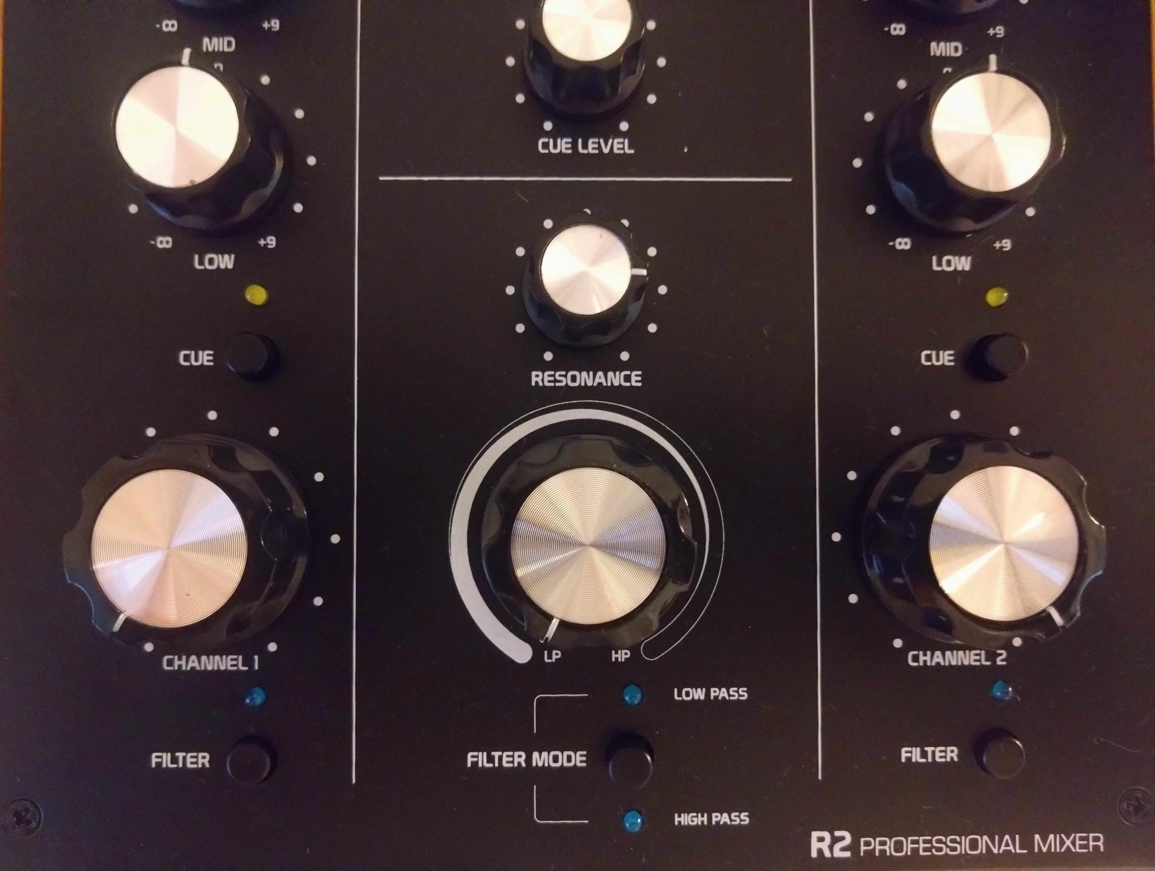 ロータリーミキサー Headliner R2 を半年間使ってみた|Ouchi DJ ロータリーミキサー Headliner R2 を半年間使ってみた|Ouchi DJ