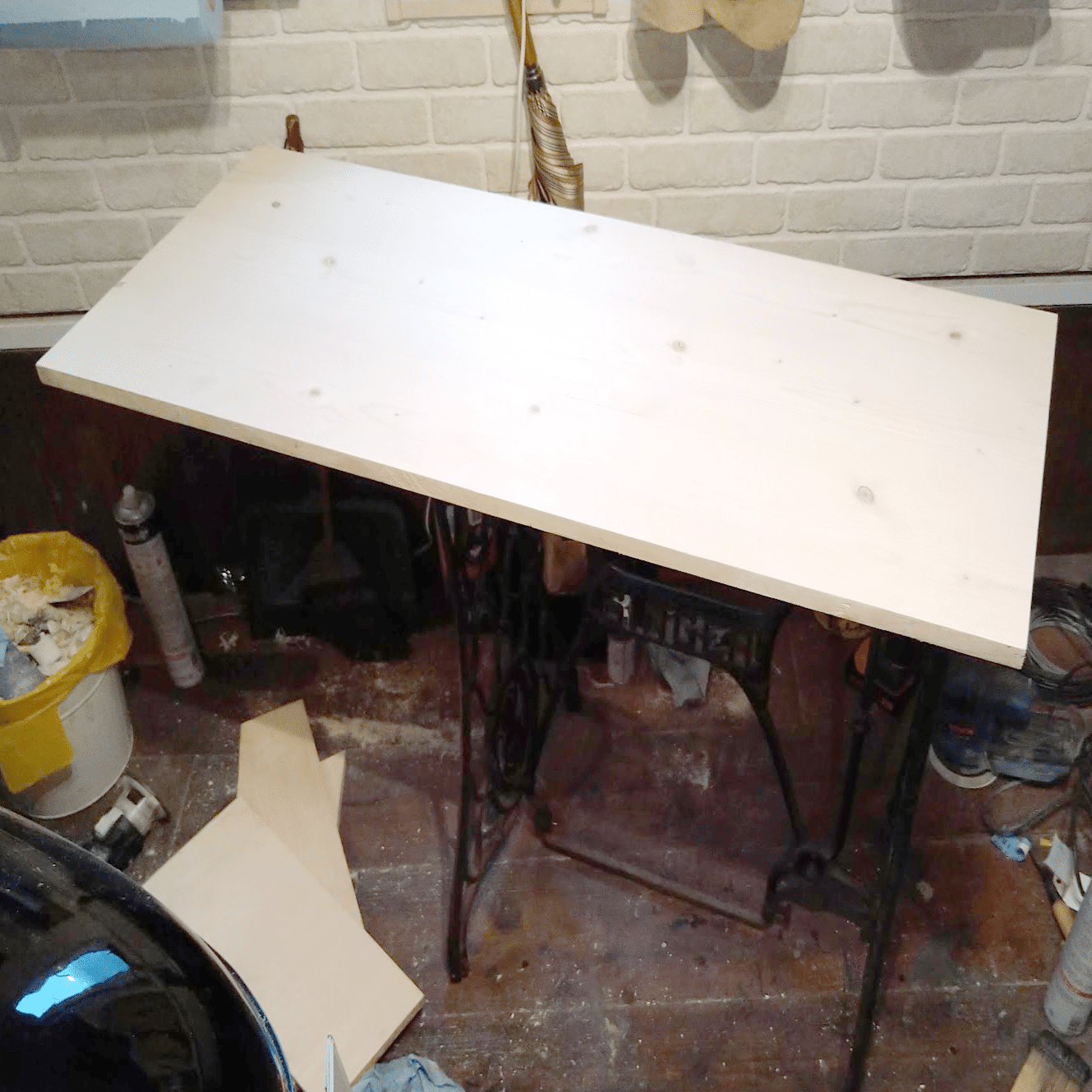 足踏みミシン台を作る｜石本巧