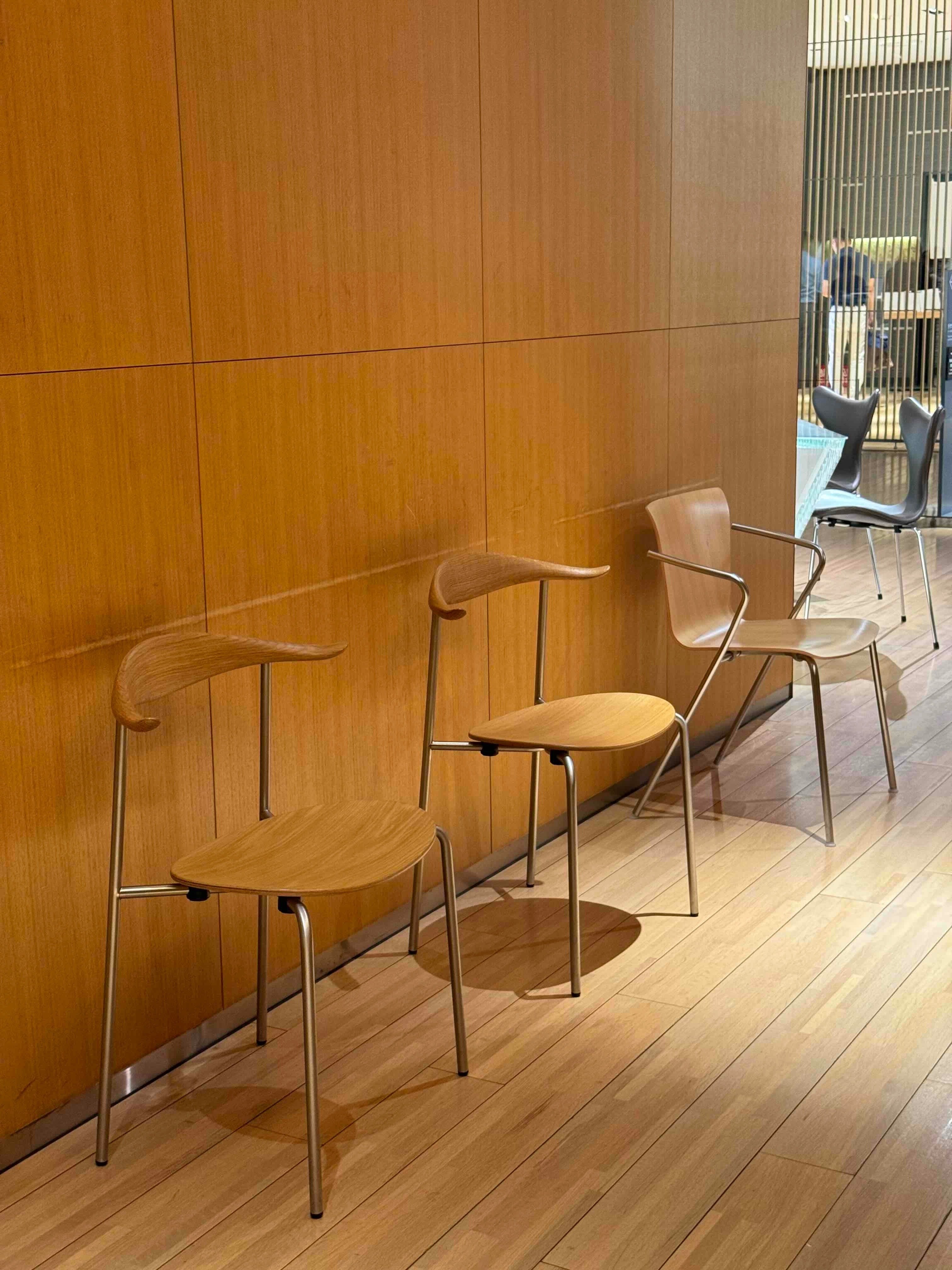 美術館の椅子 70歳の椅子 】 チェア Design : 水之江忠臣 1954年に神奈川県立