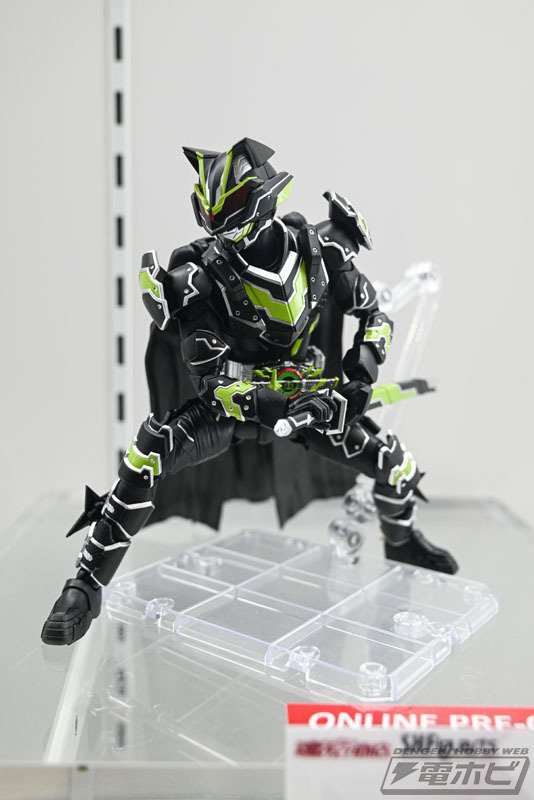 S.H.Figuarts「仮面ライダータイクーン ブジンソード」や S.H.Figuarts「仮面ライダータイクーン ブジンソード」や