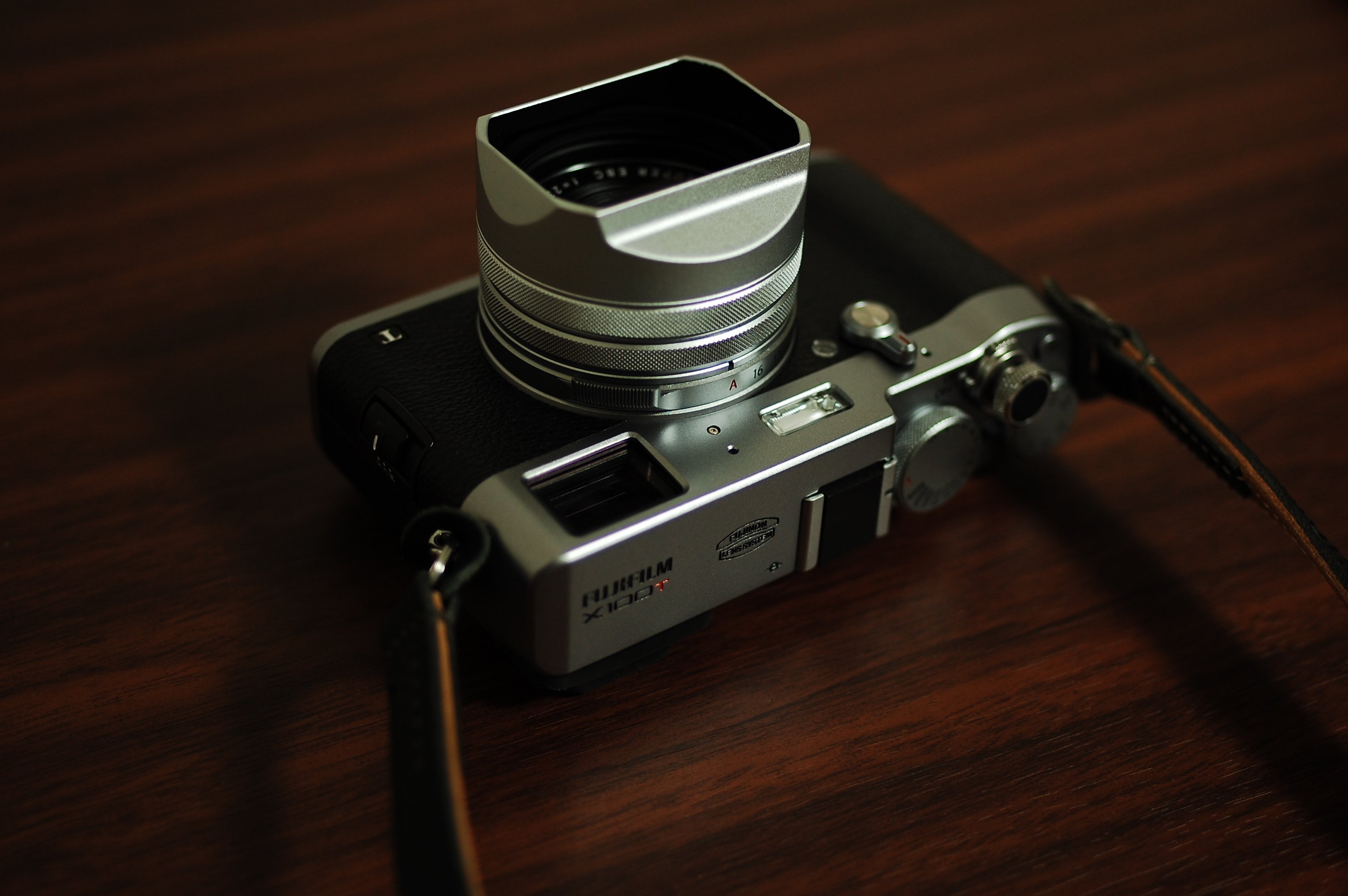 FUJIFILM「X100シリーズ」は『T』がベストバイである理由を書い FUJIFILM「X100シリーズ」は『T』がベストバイである理由を書い