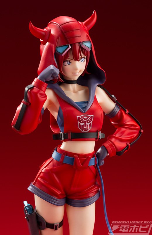 ツノ付きフードも可愛い！山下しゅんや氏デザインの