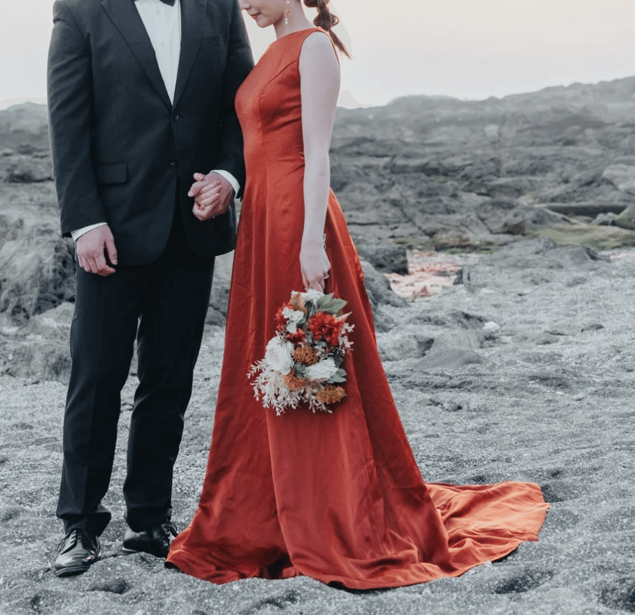 前撮り　ドレス 2024トレンド】Rele Wedding 前撮りドレスデザイン＆カラー人気