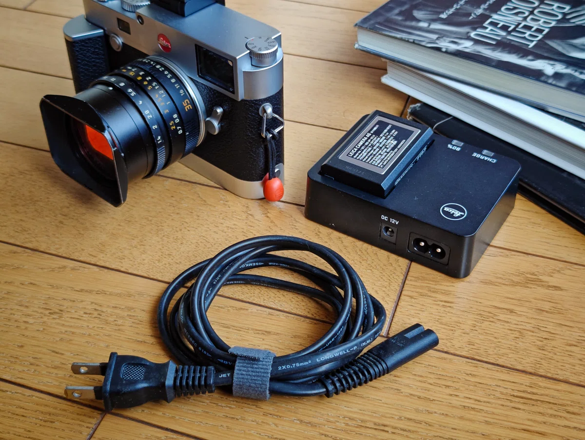 俺流 Leica M10バッテリー充電の裏技｜田路昌也（TJ)｜デジカメ用 