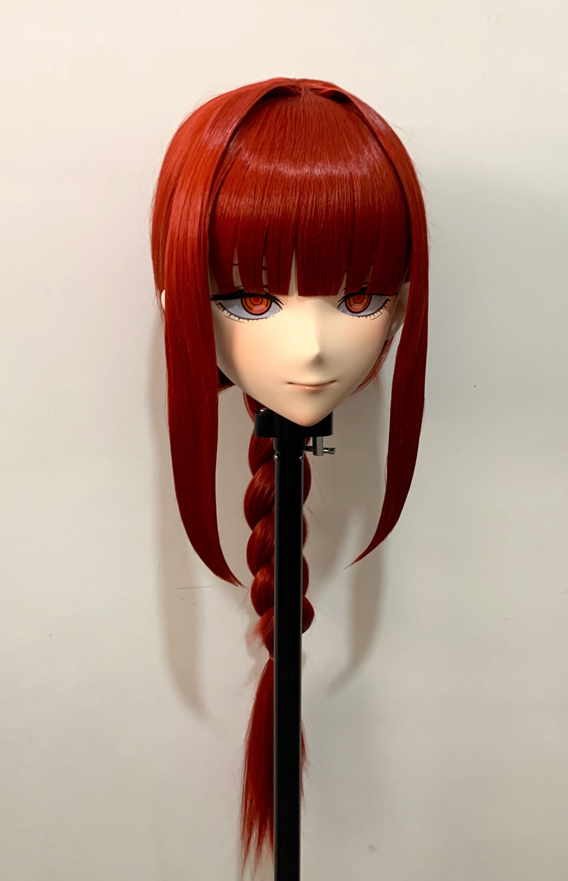 美少女着ぐるみマスク(既製品)の、目穴拡大加工とウィッグカット 美少女着ぐるみマスク(既製品)の、目穴拡大加工とウィッグカット