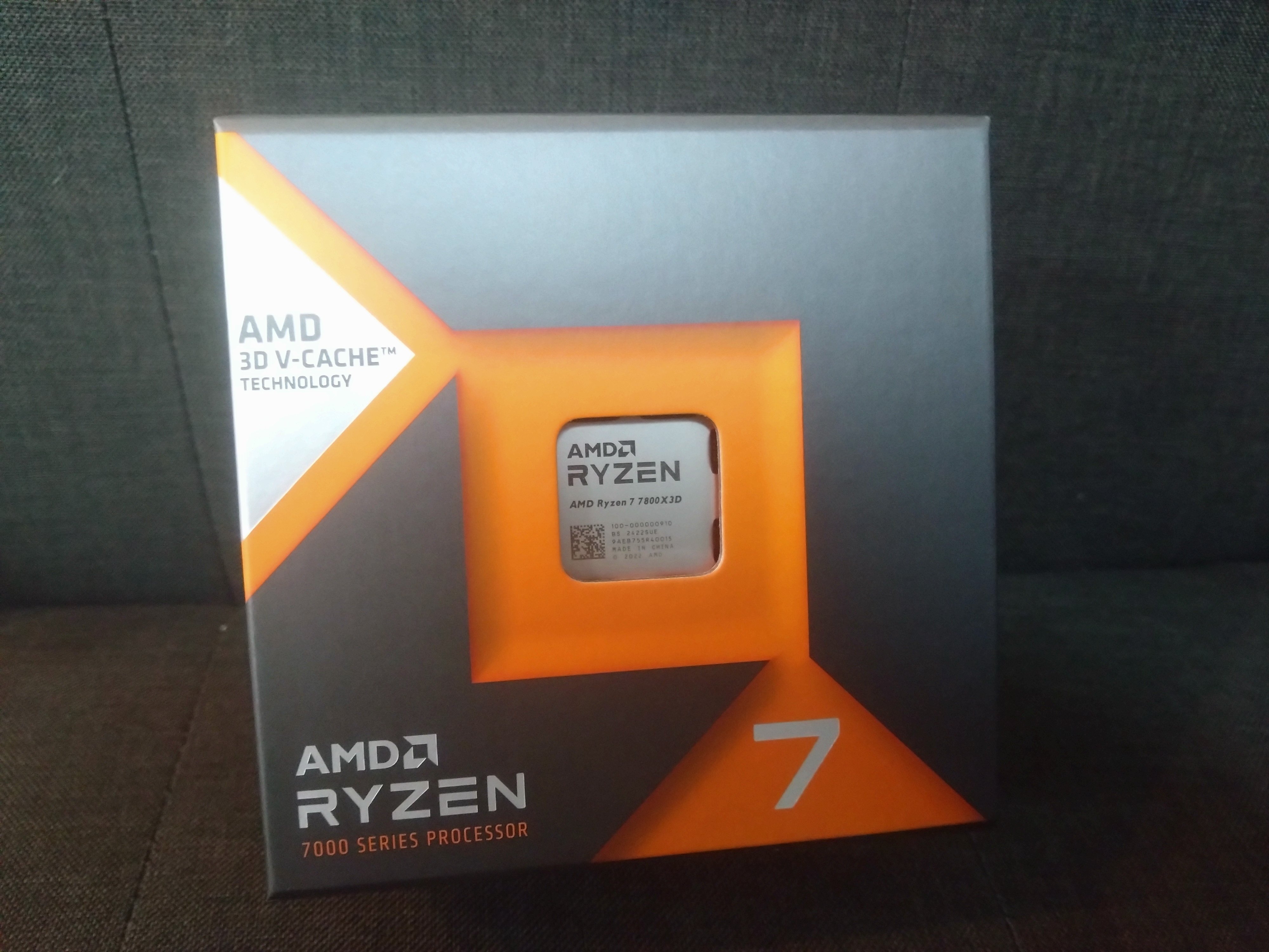 新しい自作PCを組みました|黒羽ジュン 新しい自作PCを組みました|黒羽ジュン