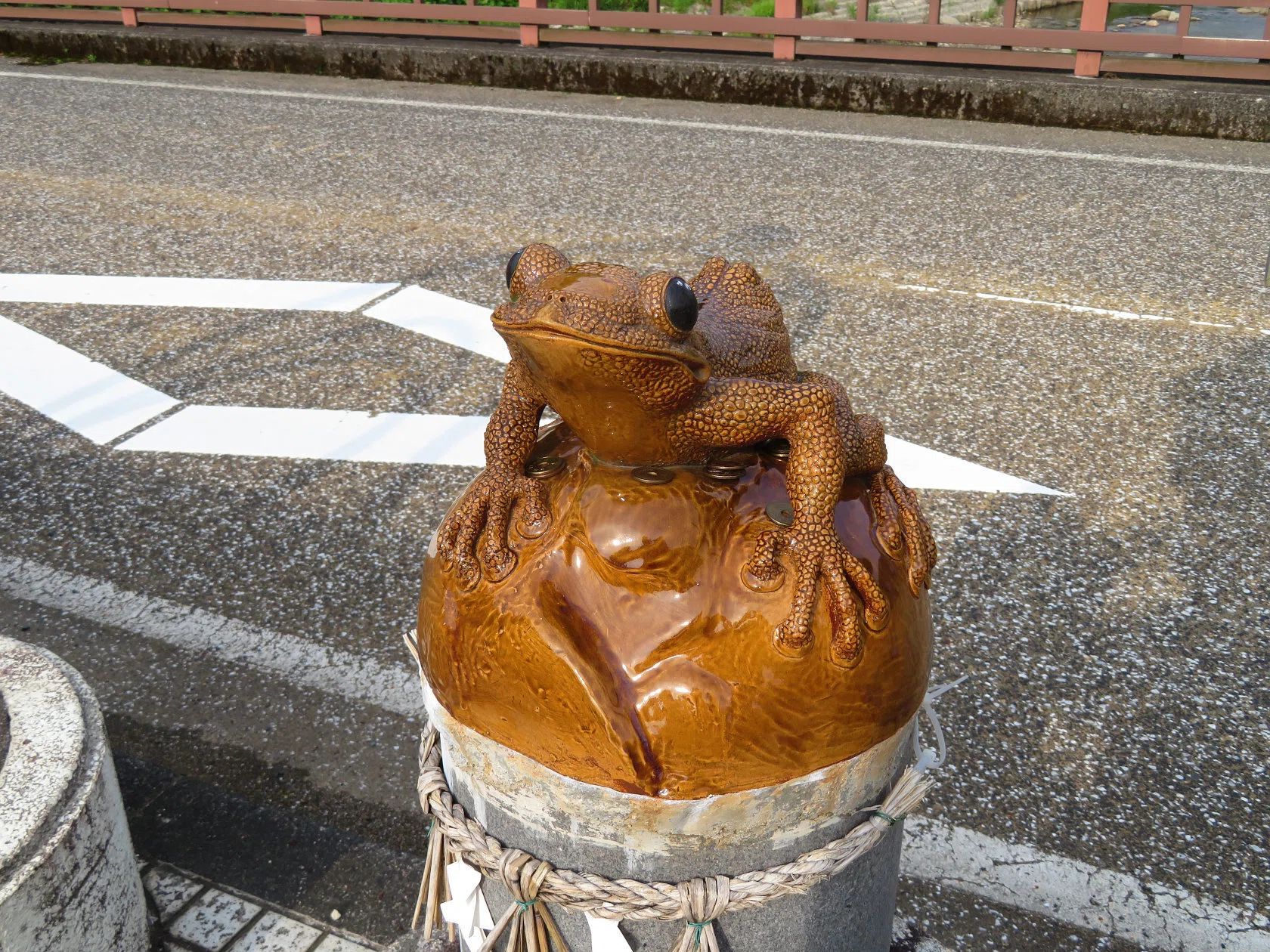 ダーウィンが来た！」にカジカ蛙登場😍｜barber 三朝温泉の梶川理髪館