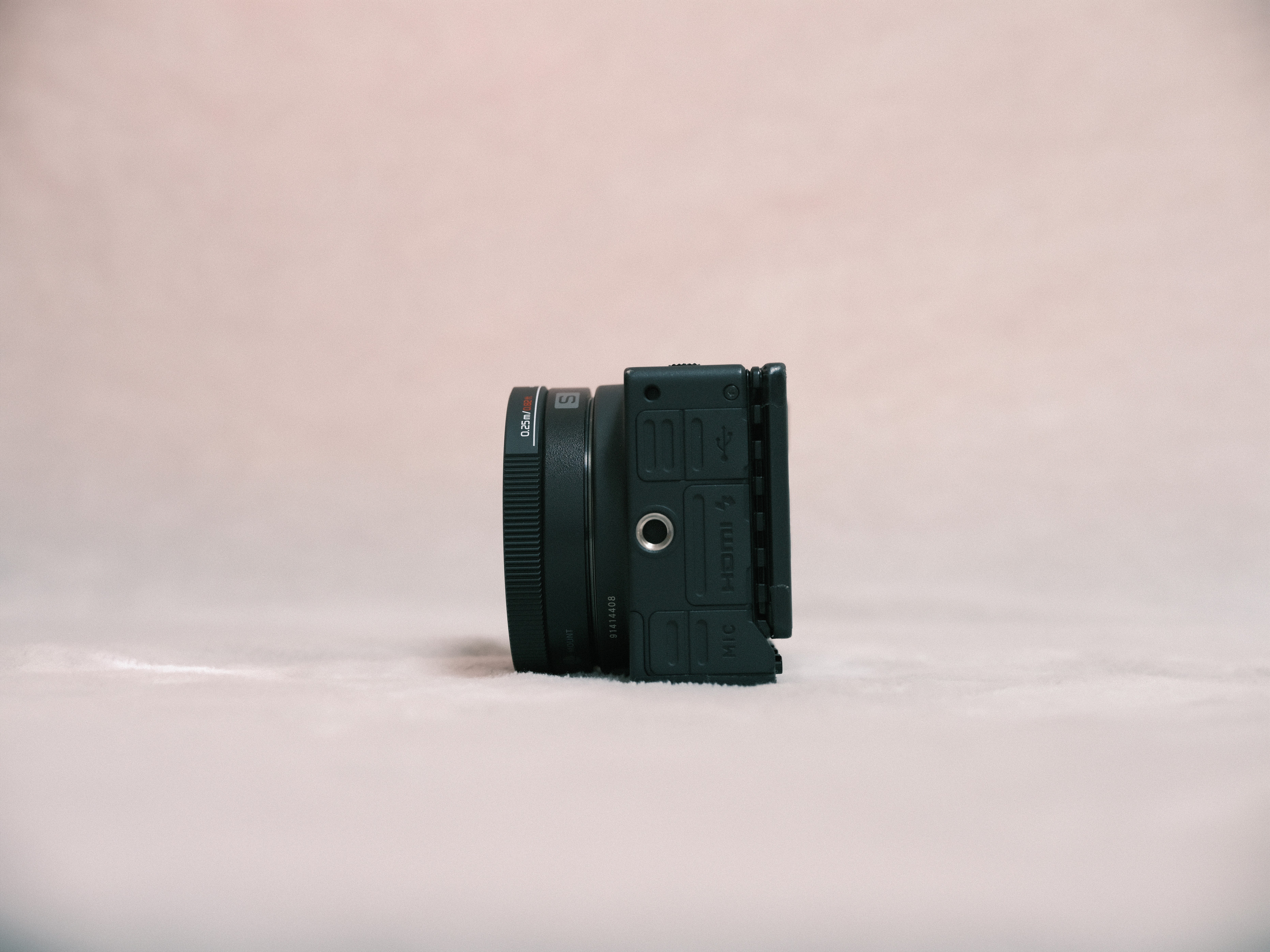 レビュー】新・デジタル写ルンです LUMIX S 26mm F8をS9とSIGMA レビュー】新・デジタル写ルンです LUMIX S 26mm F8をS9とSIGMA