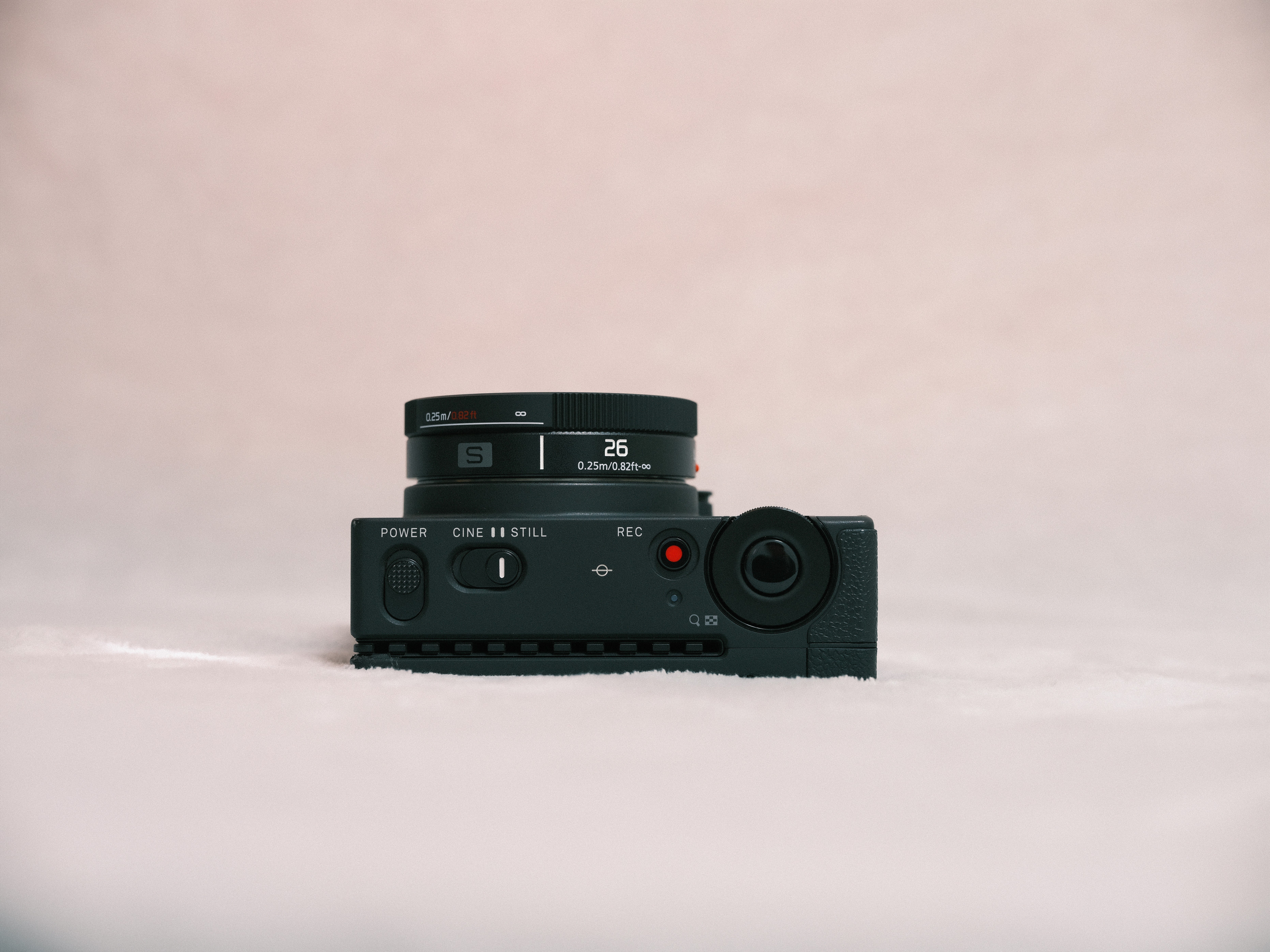 レビュー】新・デジタル写ルンです LUMIX S 26mm F8をS9とSIGMA レビュー】新・デジタル写ルンです LUMIX S 26mm F8をS9とSIGMA