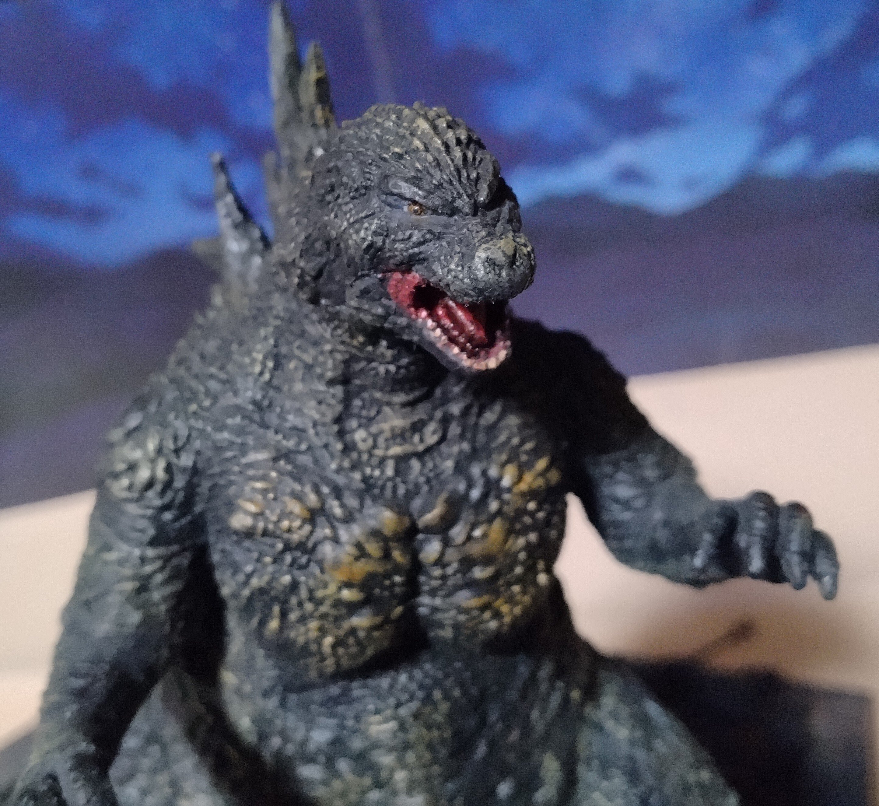 ゴジラ　50年以上前　フィギュア　赤目　 ソフビ　　ブルマァク ゴジラ 50年以上前 フィギュア 赤目 ソフビ ブルマァク - メルカリ